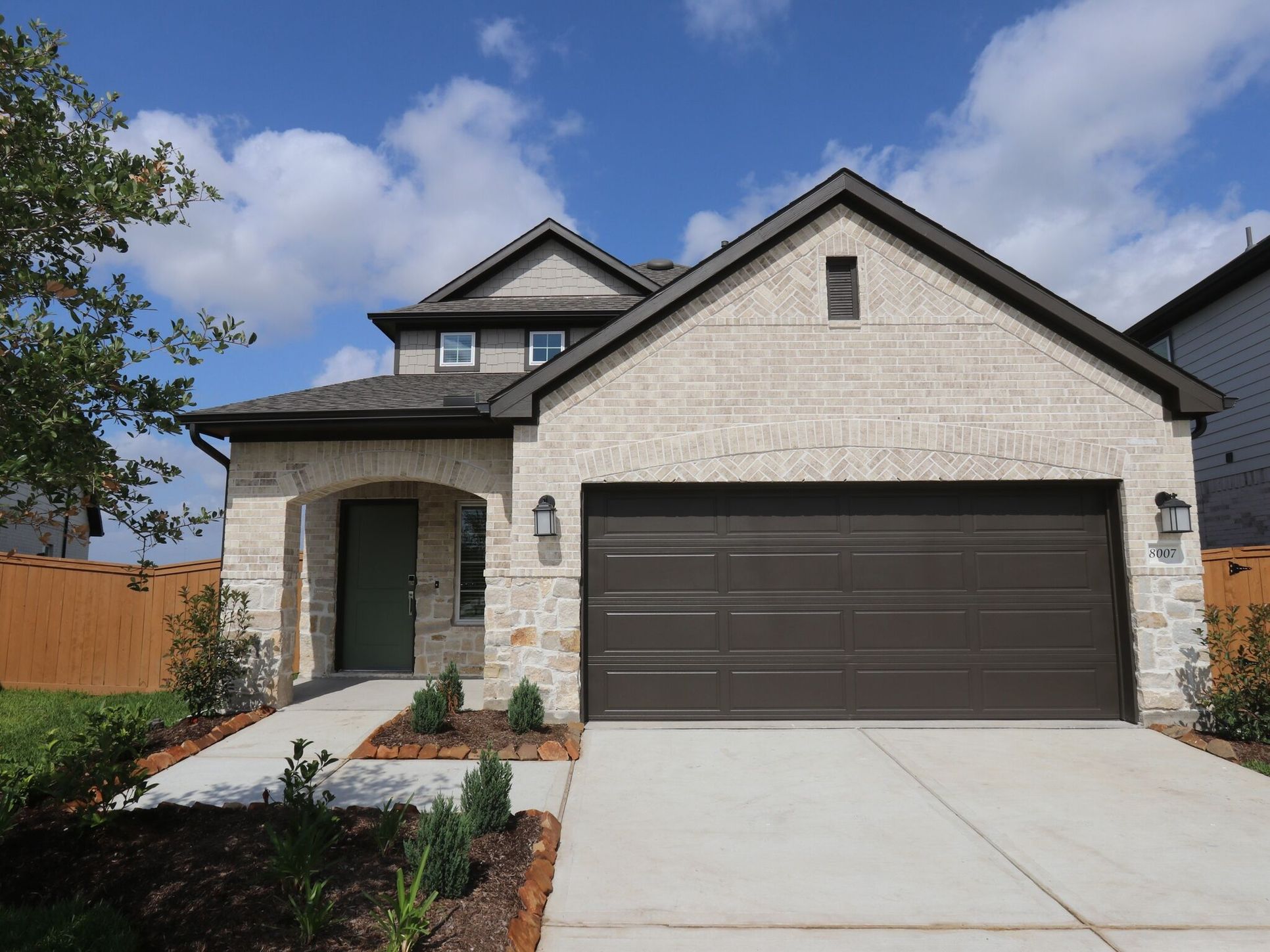Front Exterior:Front Exterior