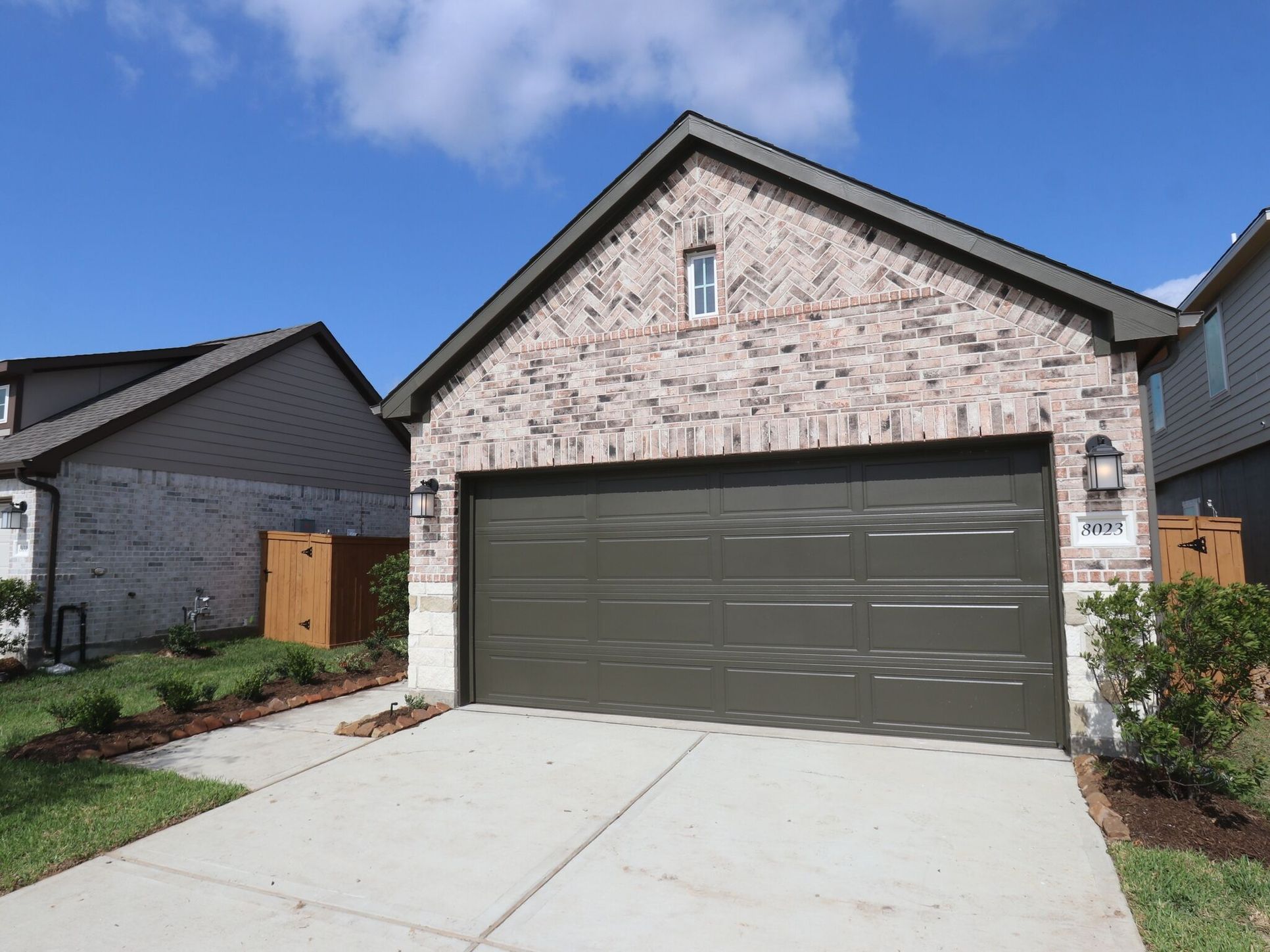 Exterior:Exterior