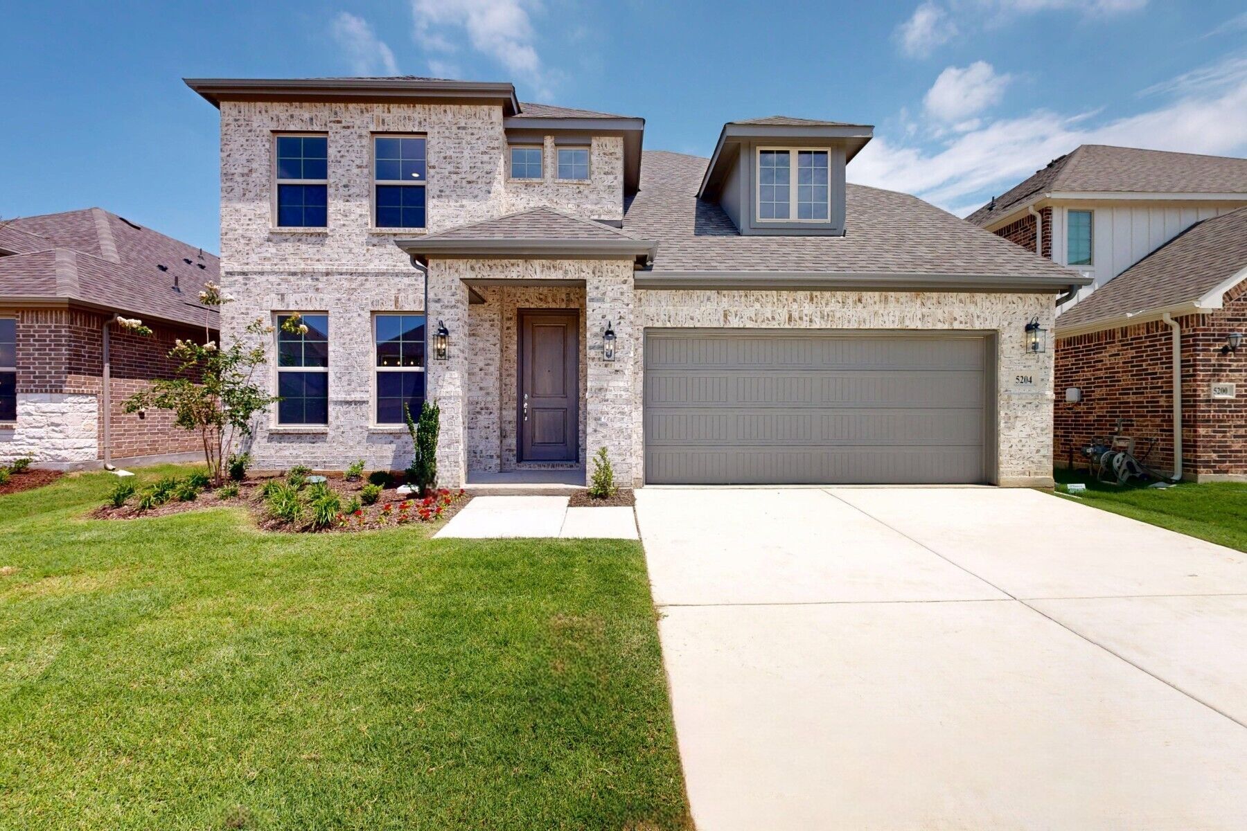 Front Exterior:Front Exterior