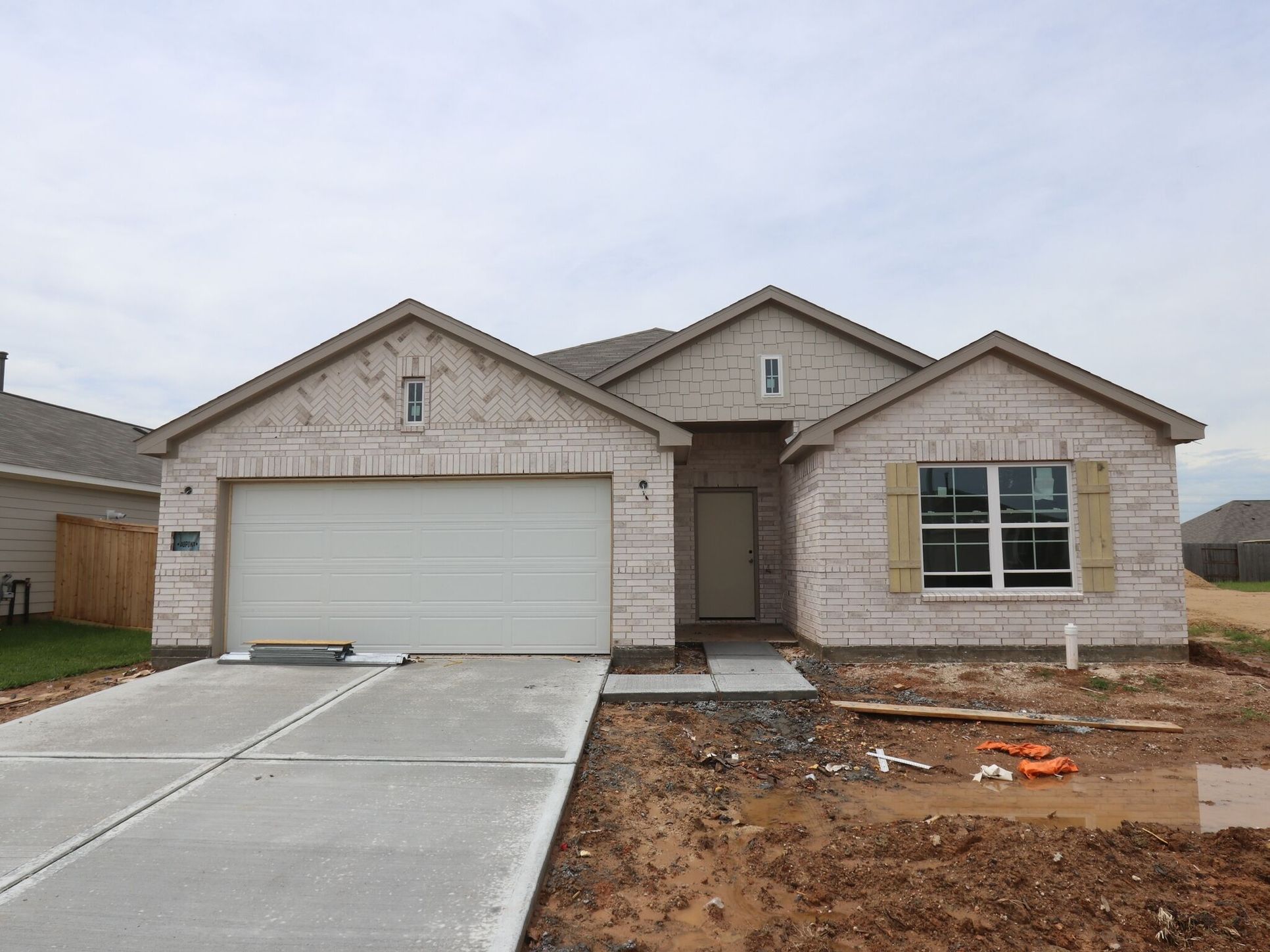 Front Exterior:Front Exterior