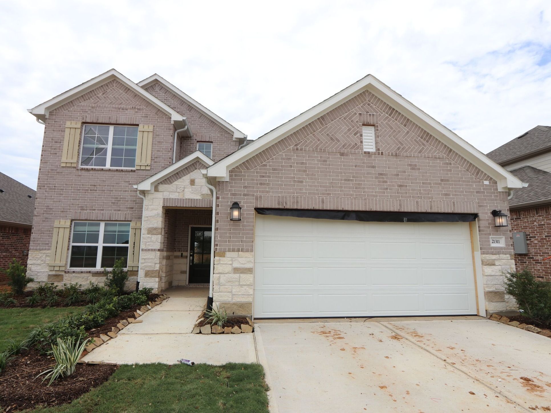Front Exterior:Front Exterior