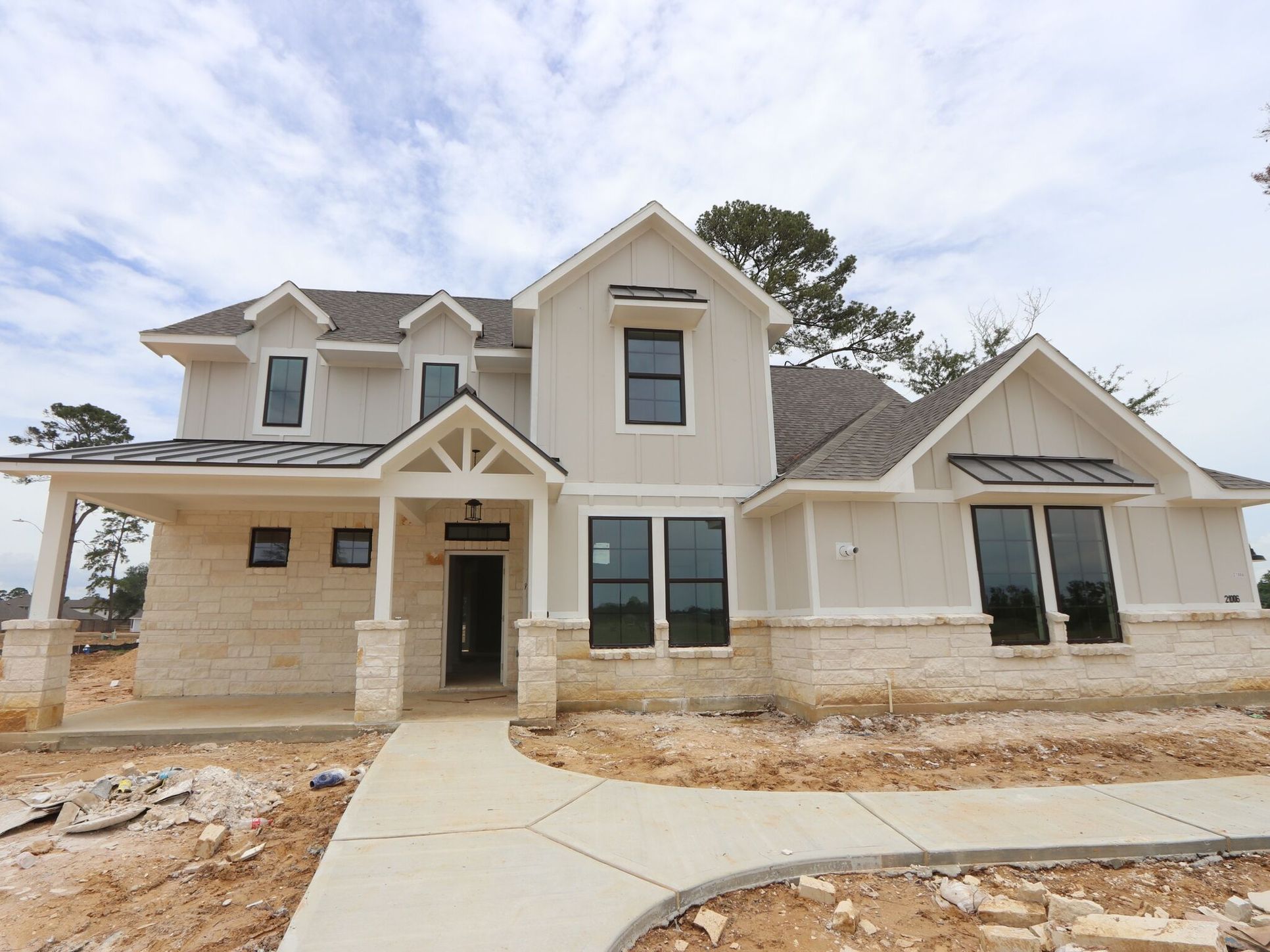 Front Exterior:Front Exterior