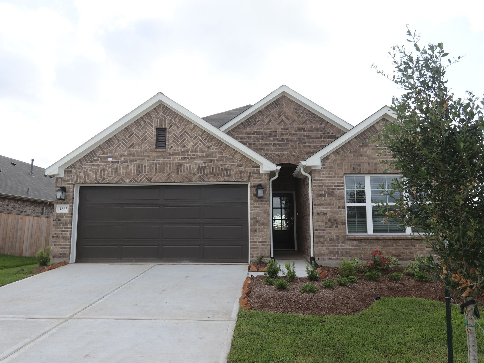 Front Exterior:Front Exterior
