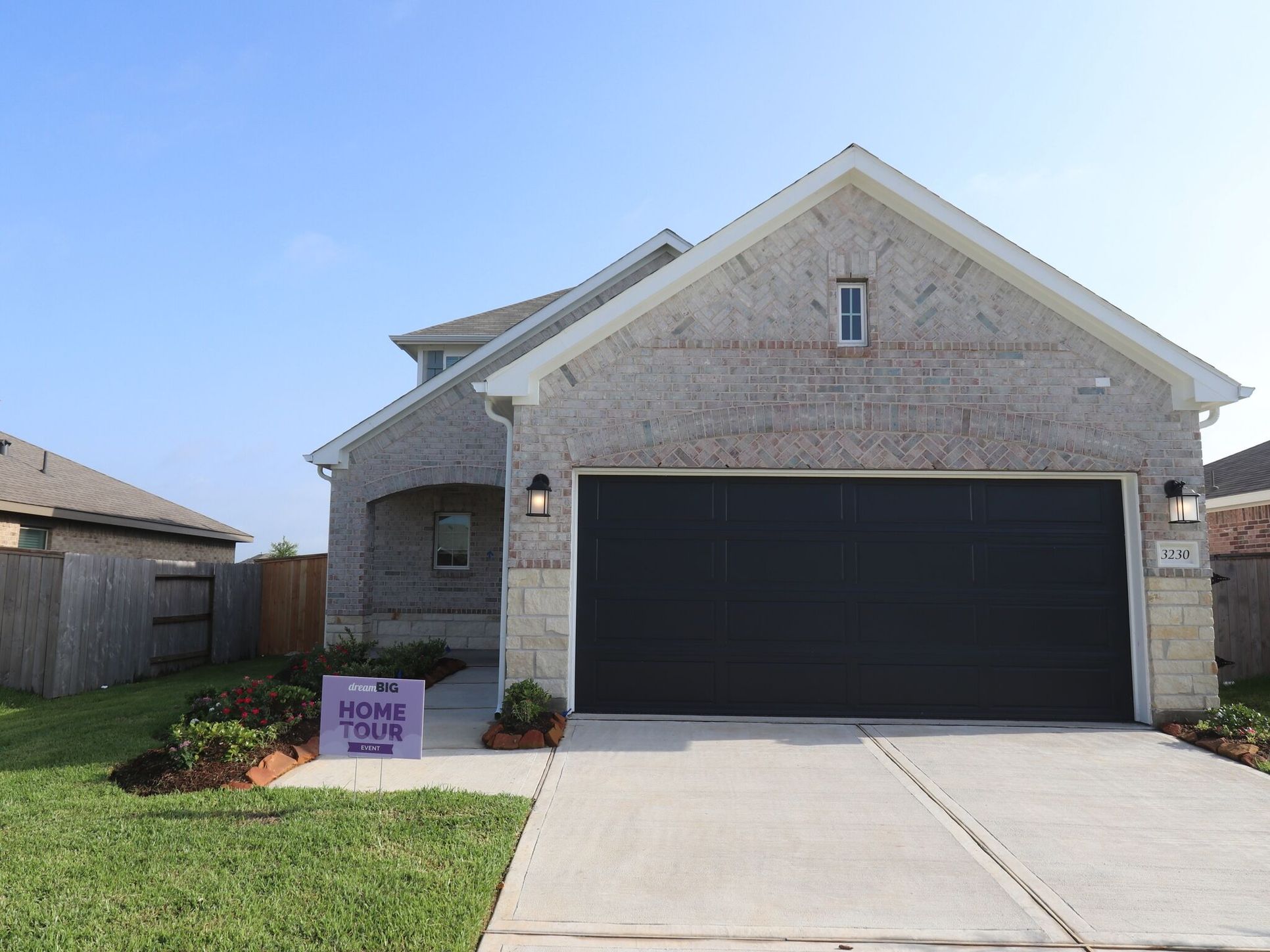Front Exterior:Front Exterior