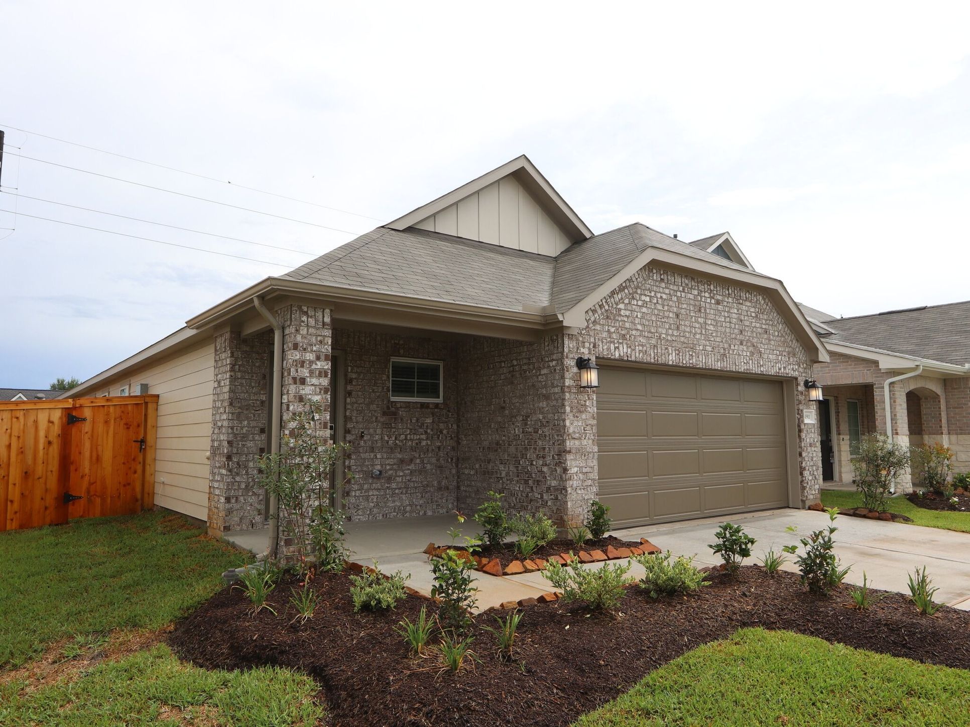 Side Exterior:Side Exterior