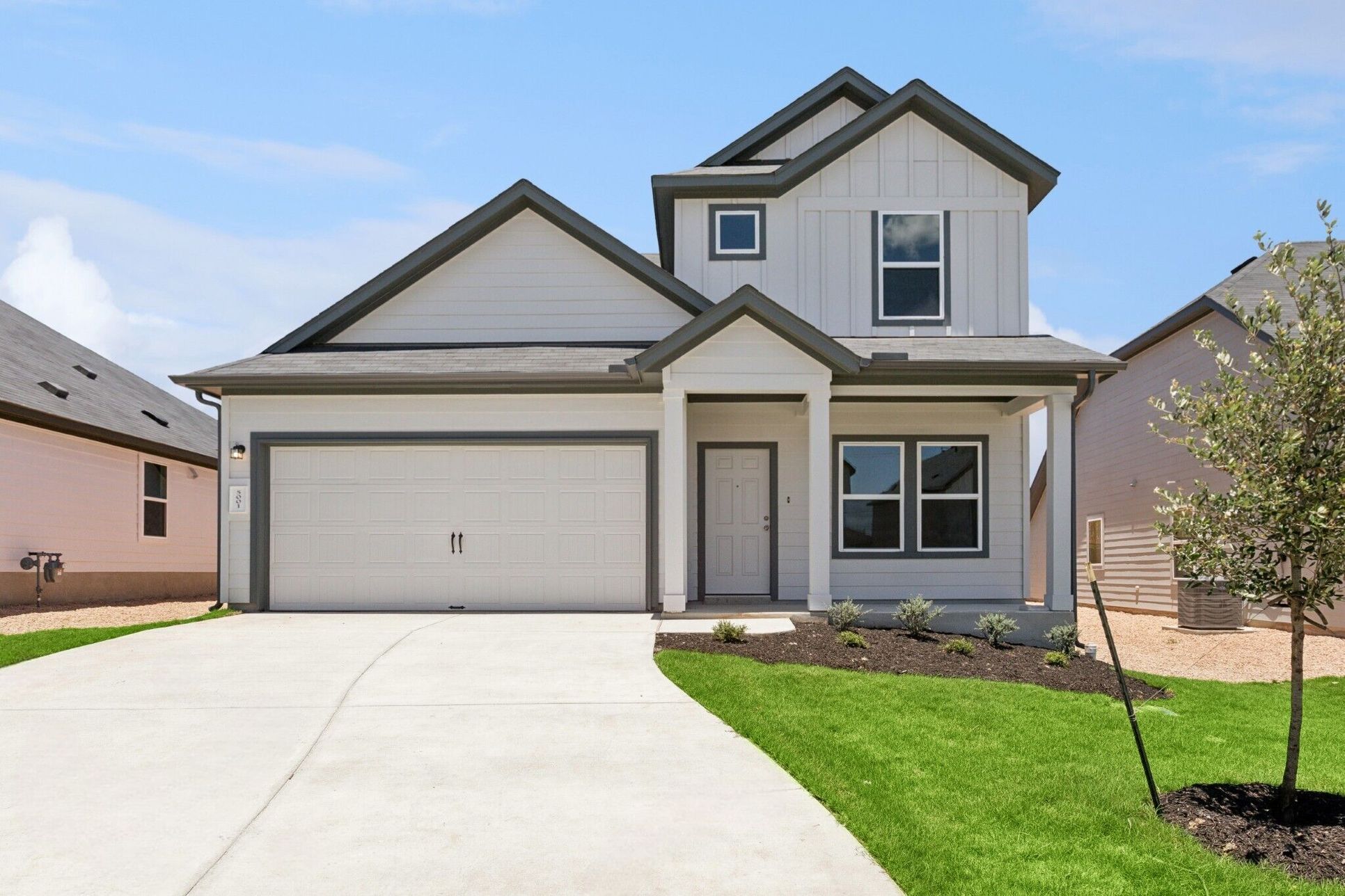 Front Exterior:Front Exterior