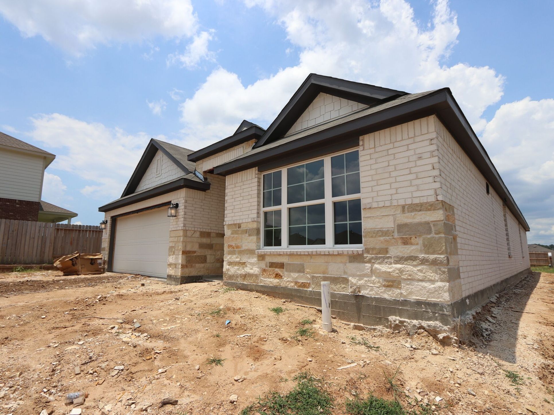 Side Exterior:Side Exterior
