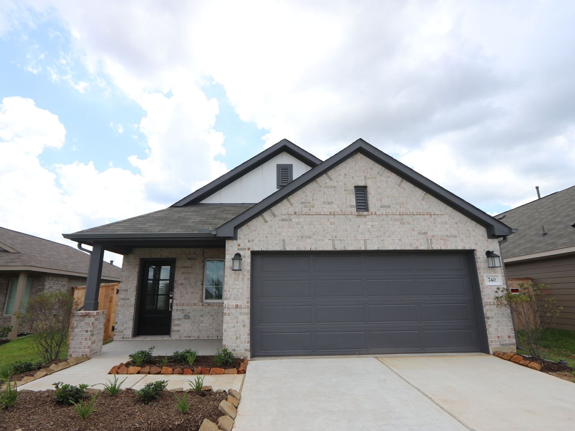 Front Exterior:Front Exterior