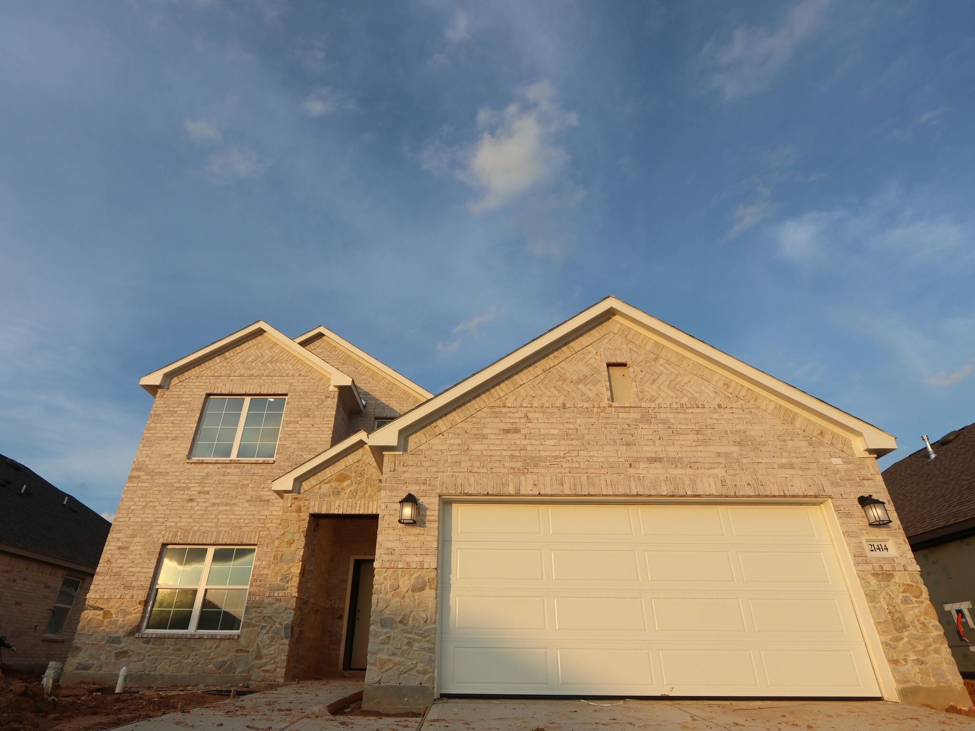 Front Exterior:Front Exterior