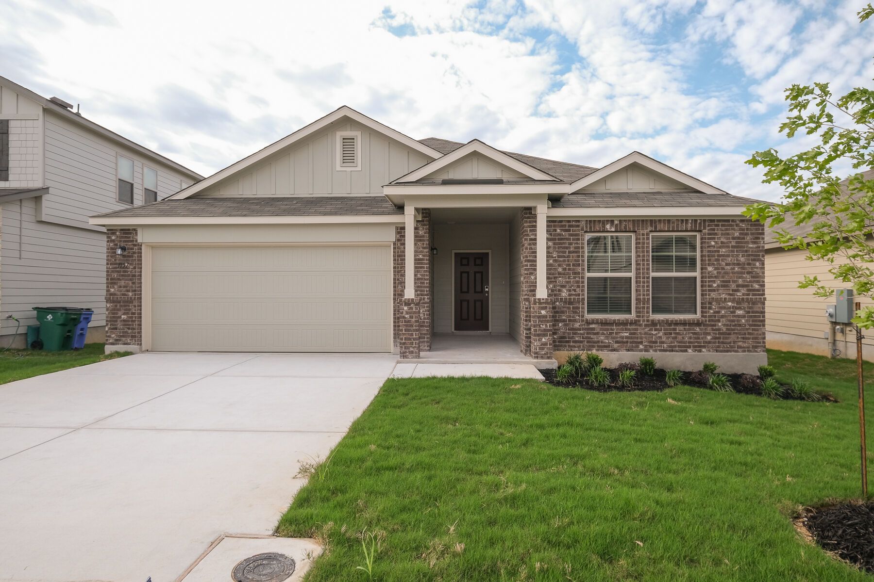 Front Exterior:Front Exterior