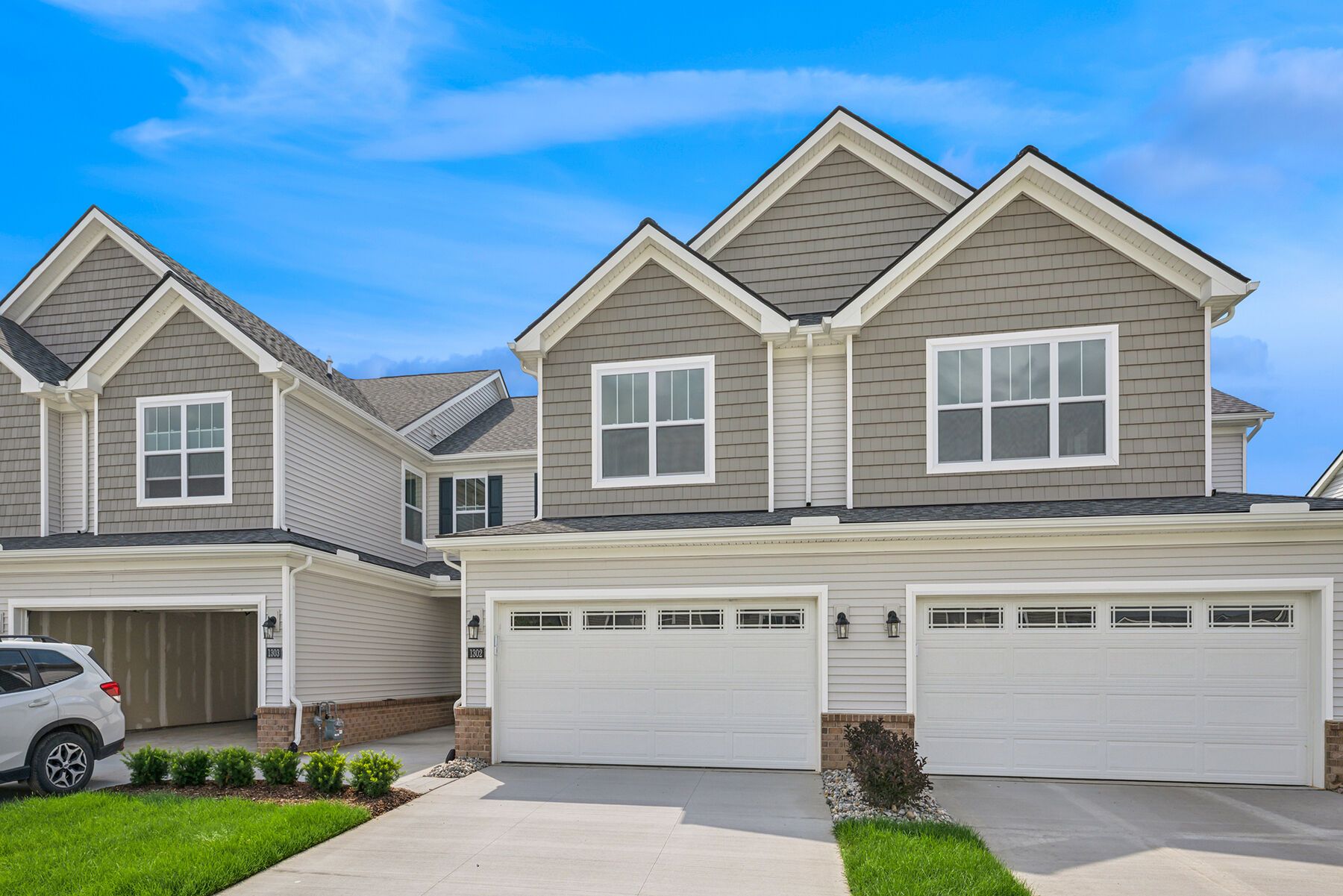 Front Exterior:Front Exterior