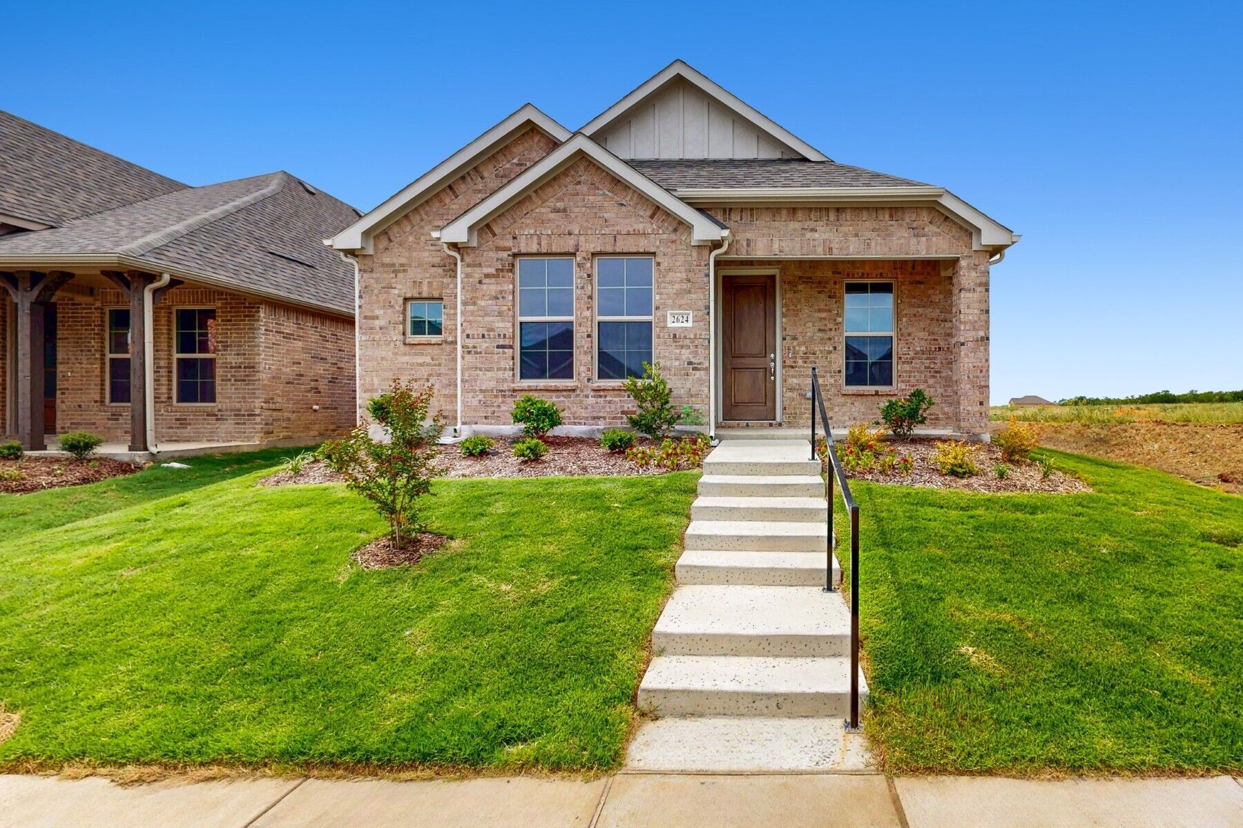 Front Exterior:Front Exterior