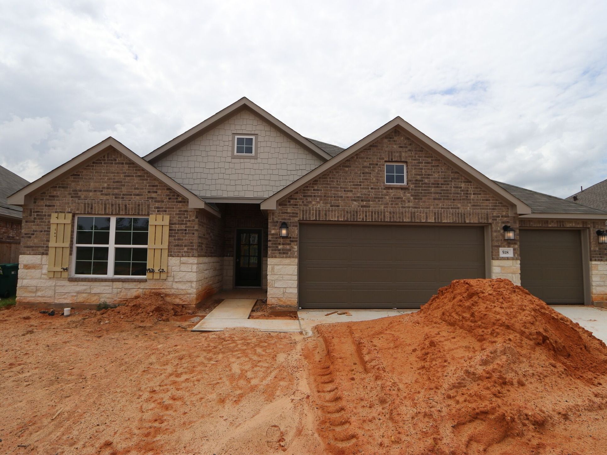 Front Exterior:Front Exterior