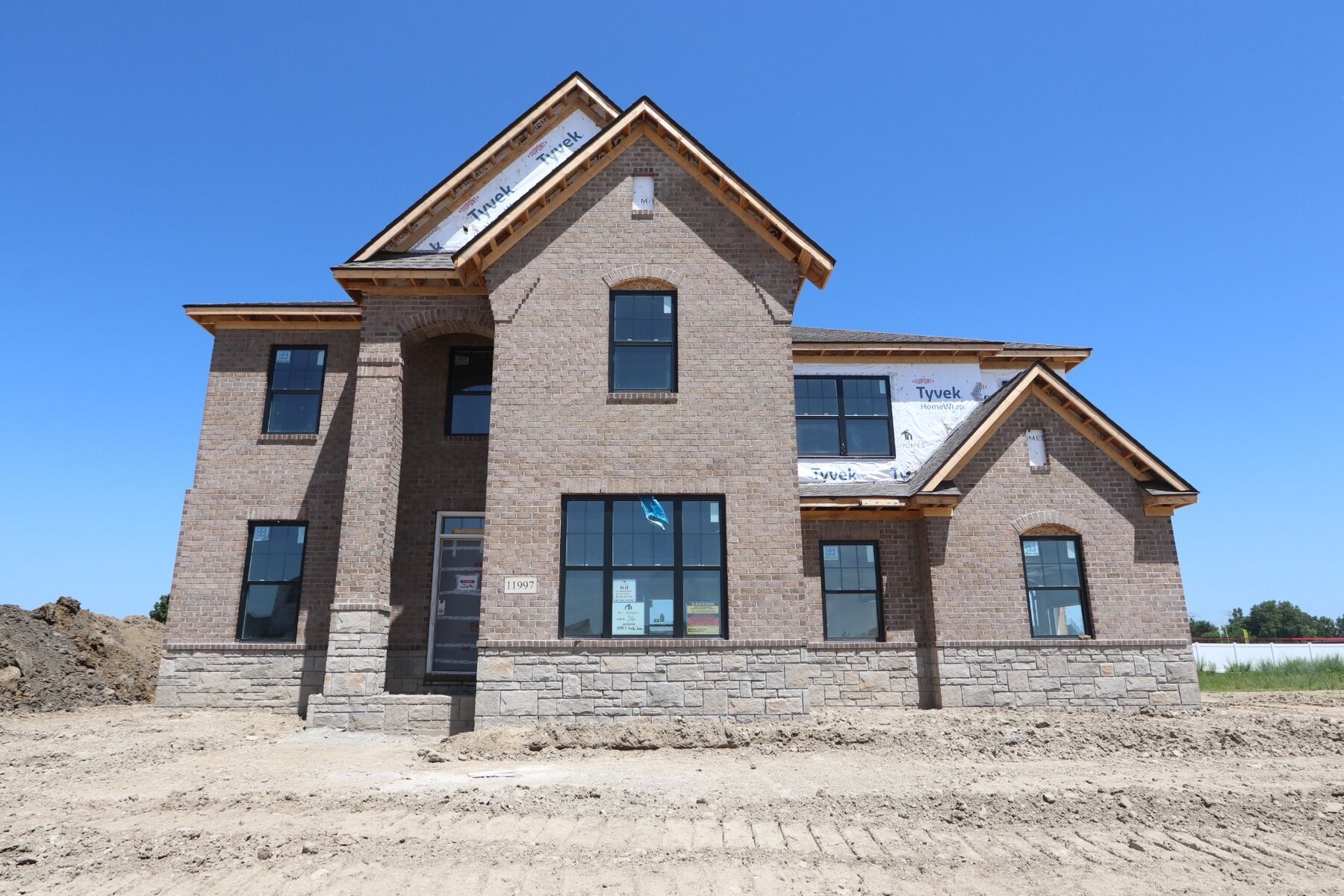 Front Exterior:Front Exterior