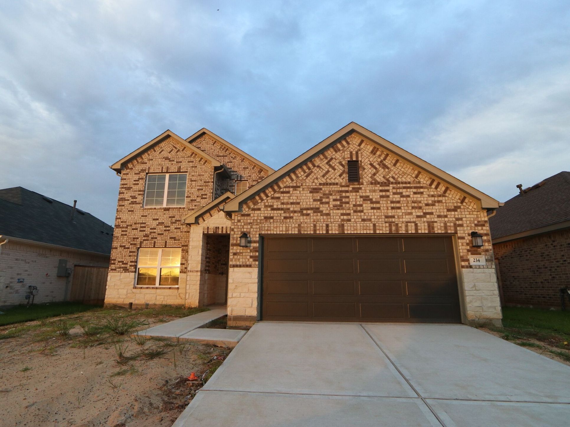 Front Exterior:Front Exterior