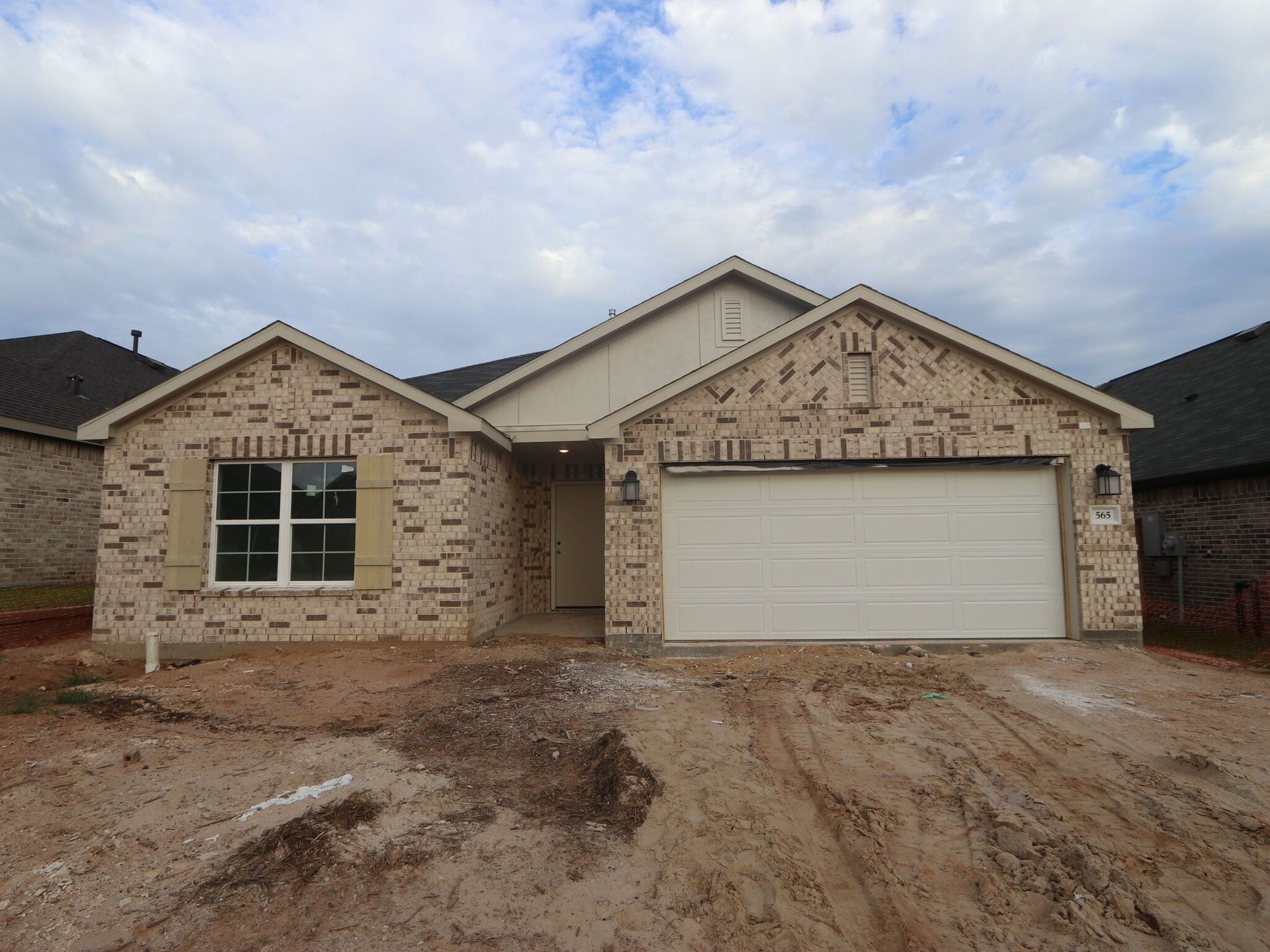 Front Exterior:Front Exterior