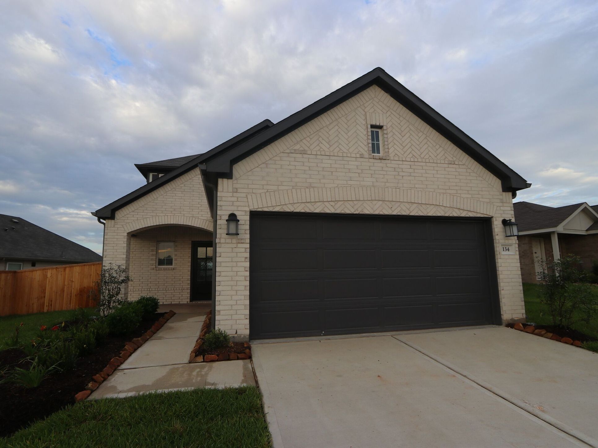 Front Exterior:Front Exterior