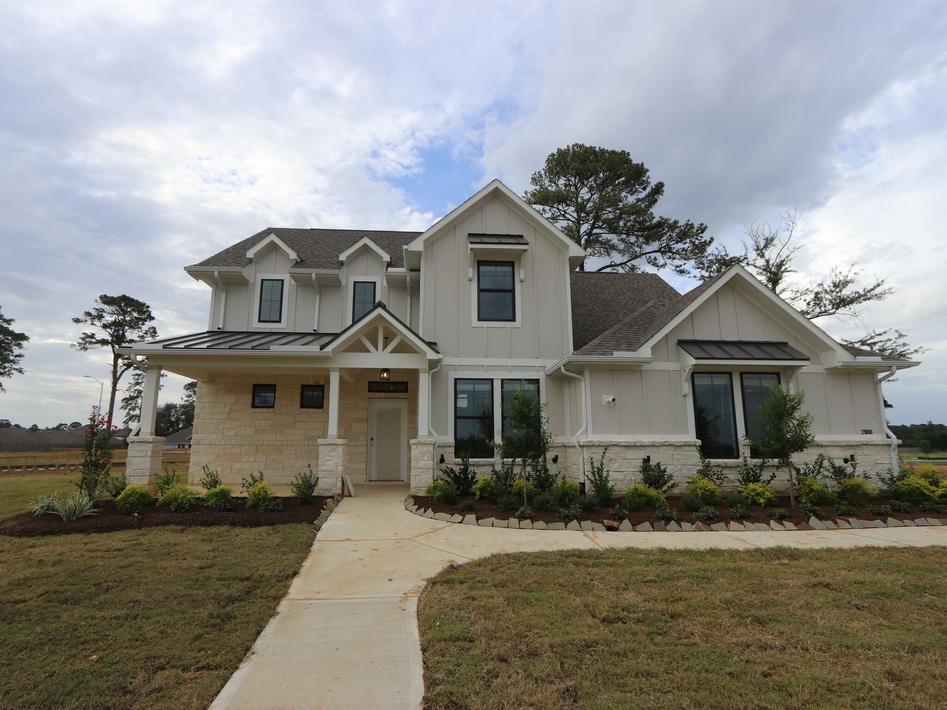 Front Exterior:Front Exterior