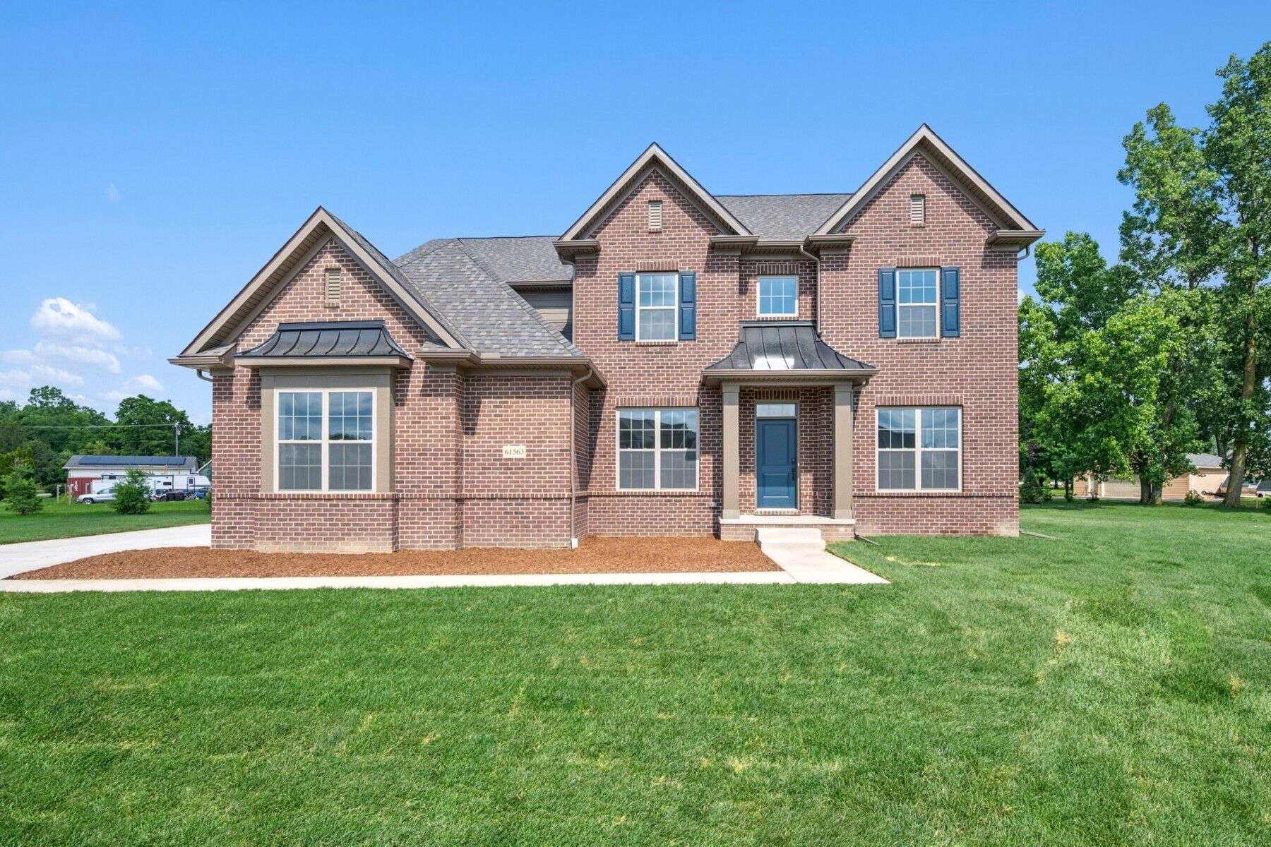 Front Exterior:Front Exterior