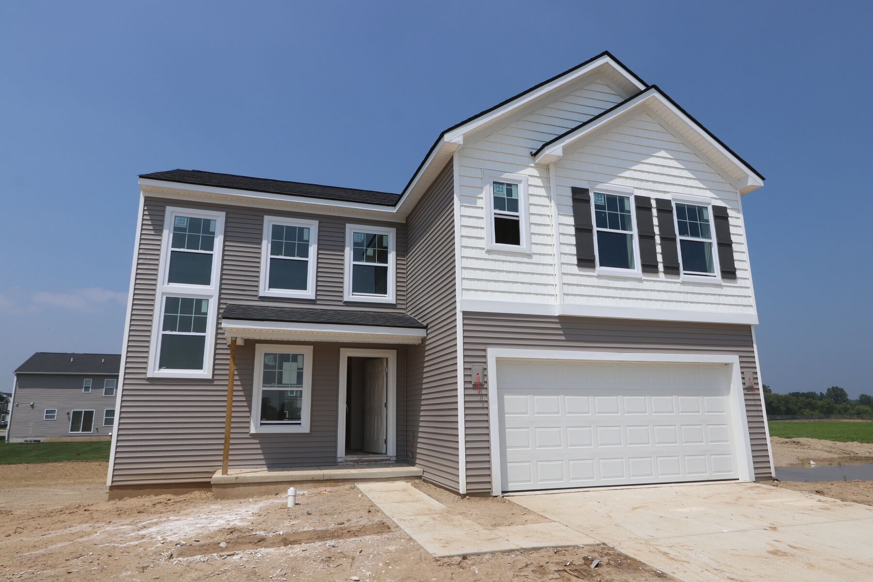 Front Exterior:Front Exterior