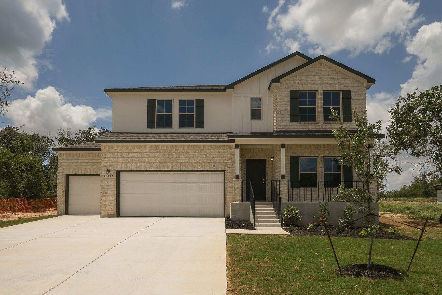 Front Exterior:Front Exterior