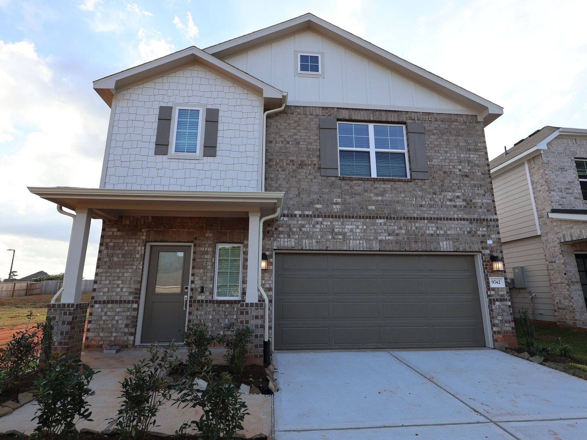 Front Exterior:Front Exterior