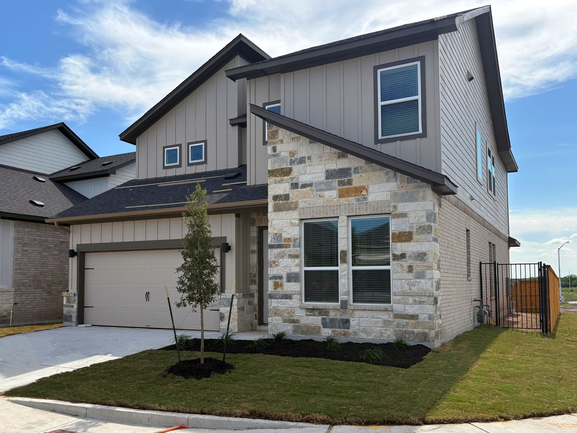 Exterior:Exterior