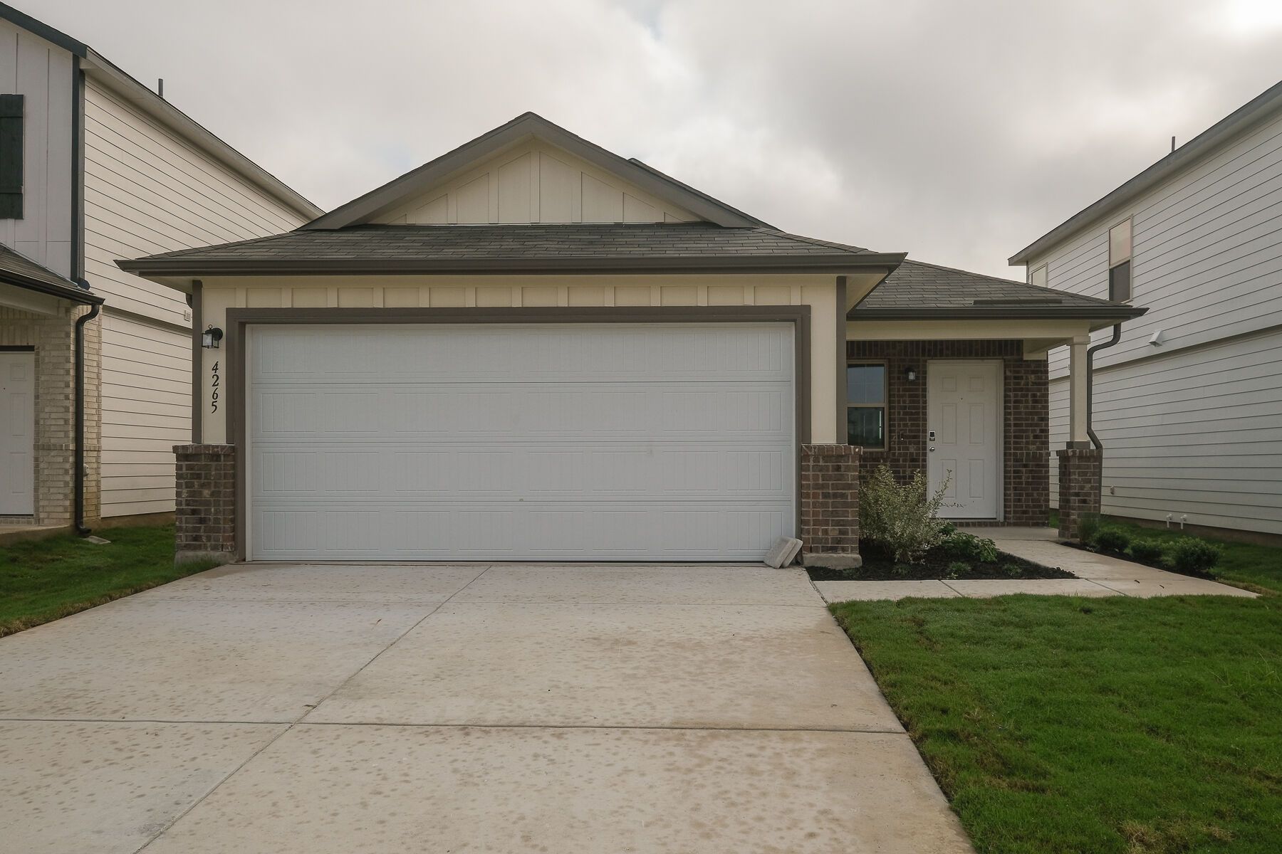 Front Exterior:Front Exterior