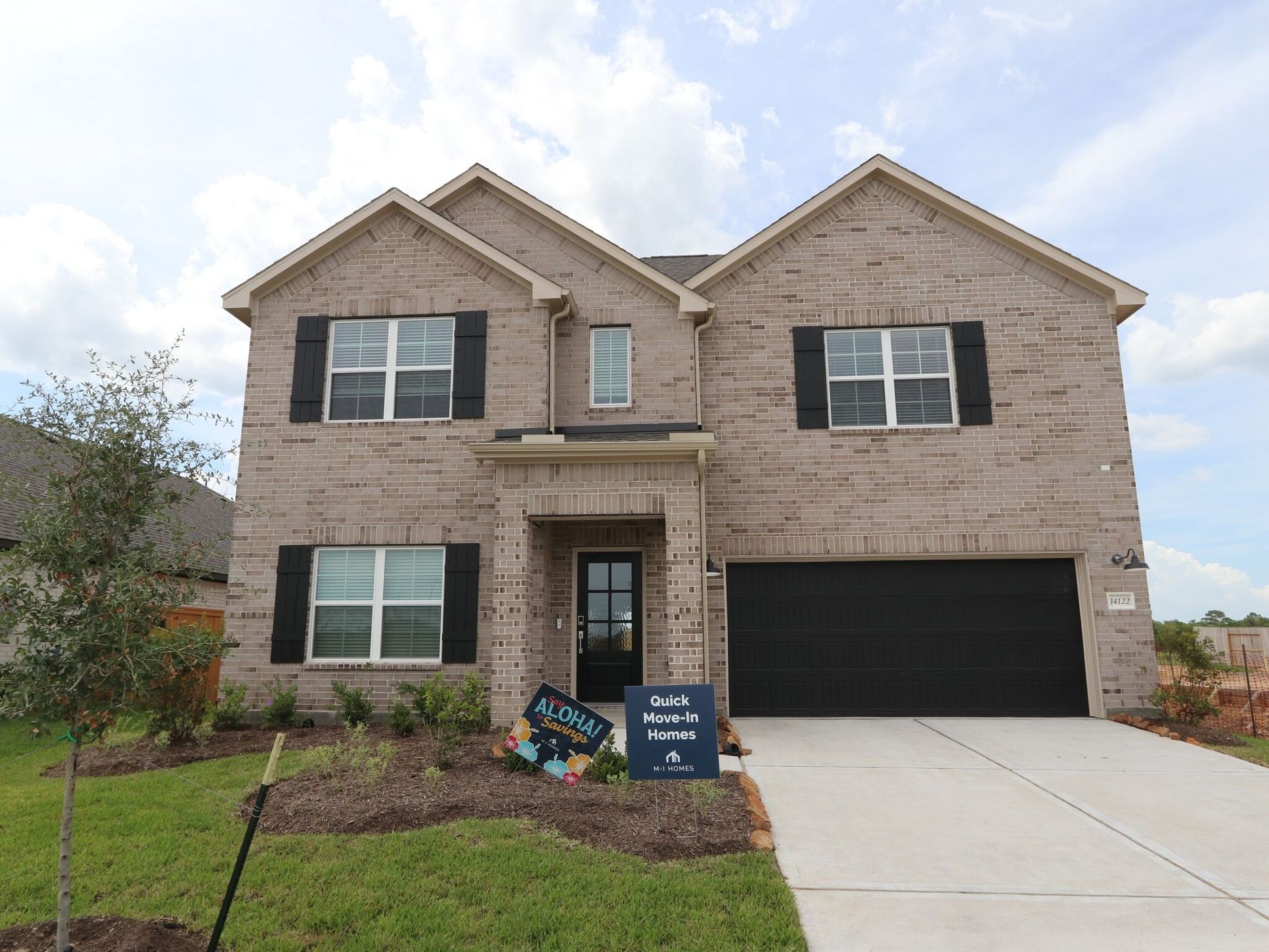 Front Exterior:Front Exterior
