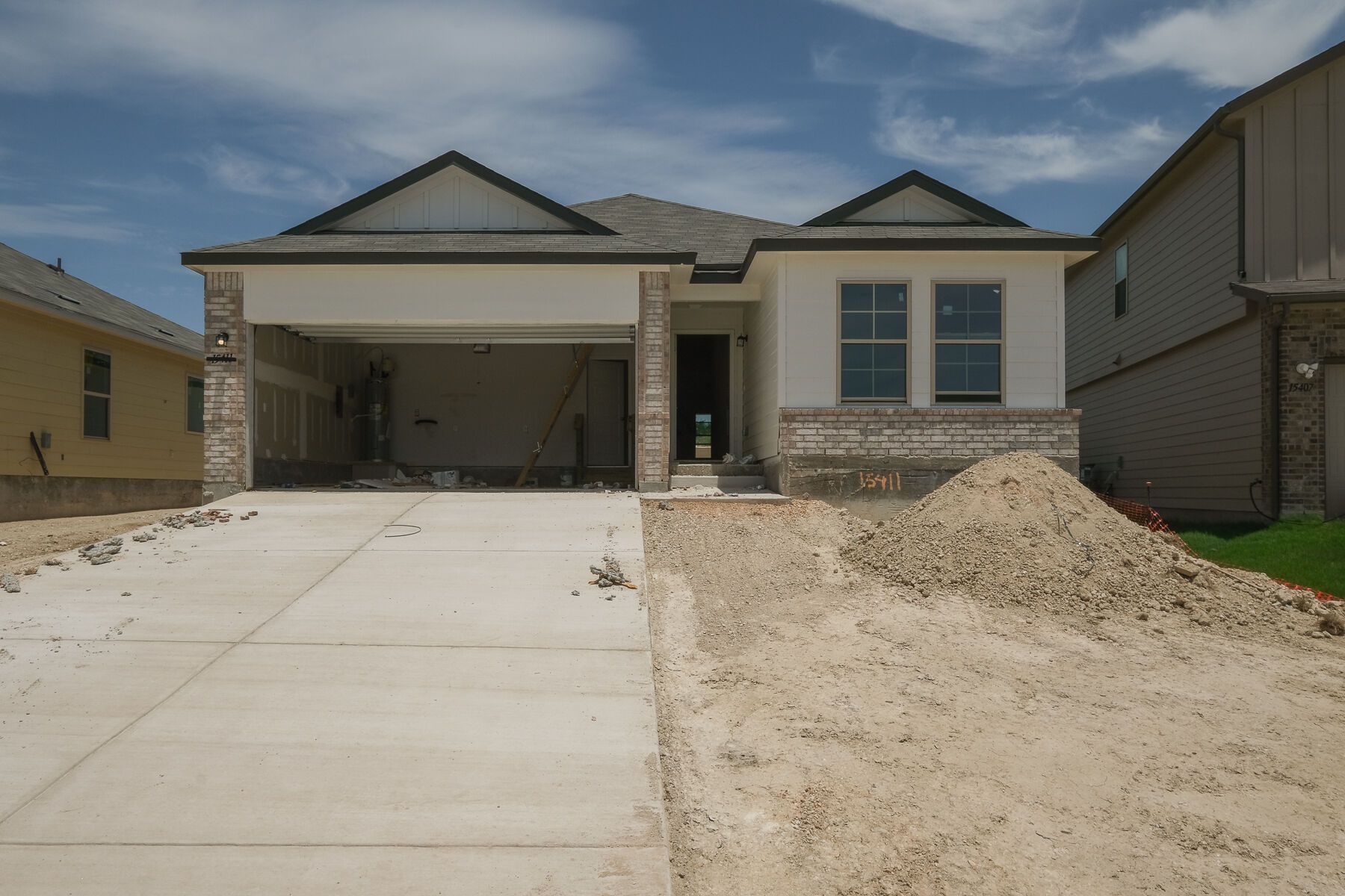 Front Exterior:Front Exterior