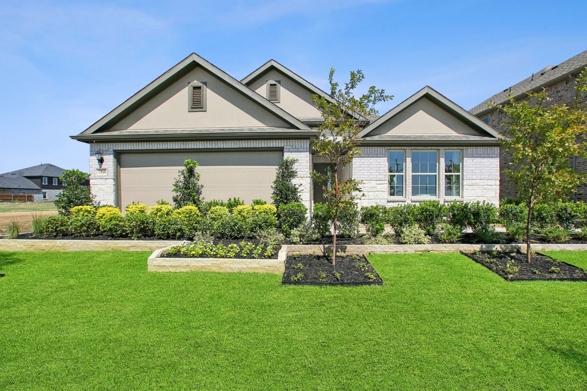 Front Exterior:Front Exterior
