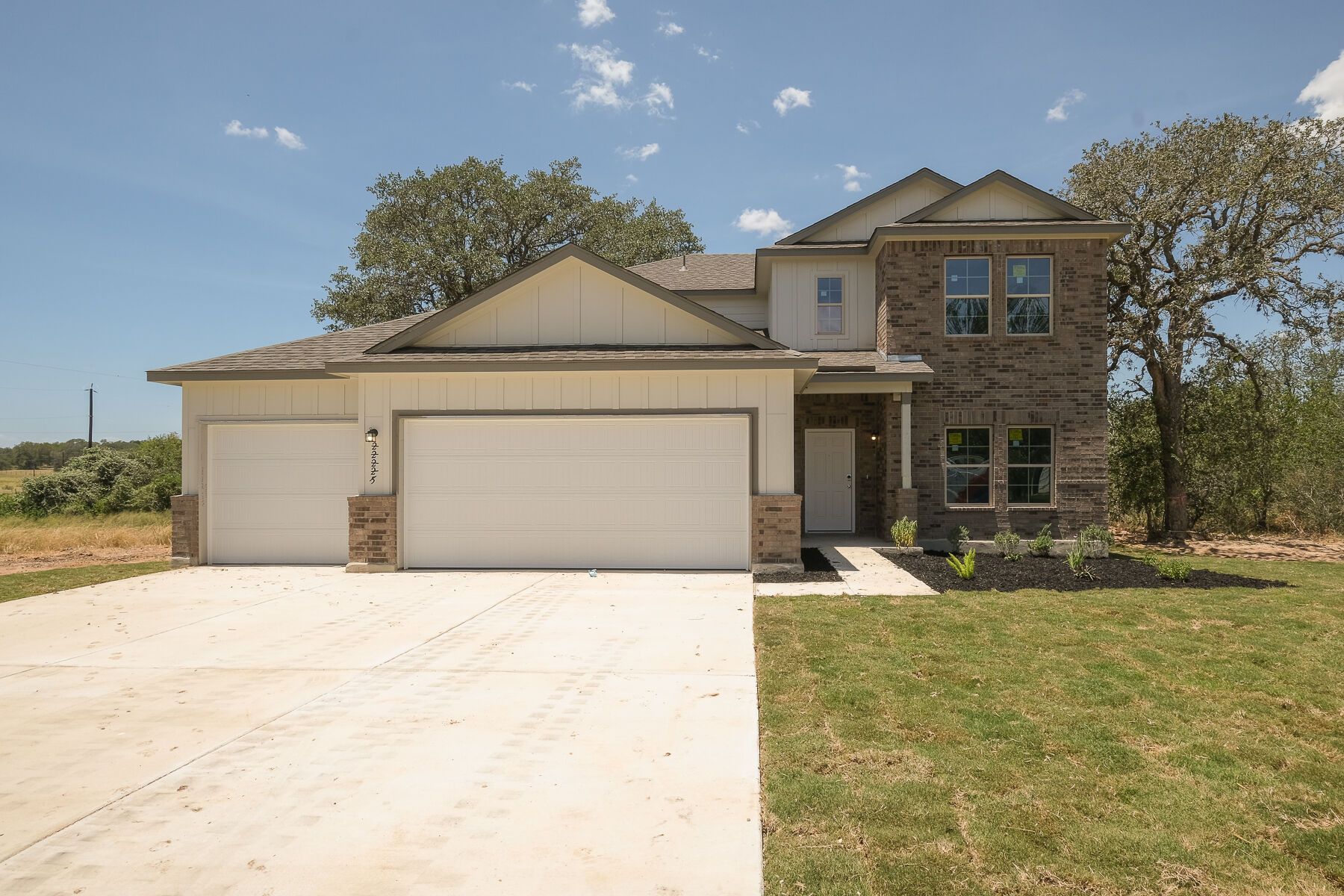 Front Exterior:Front Exterior