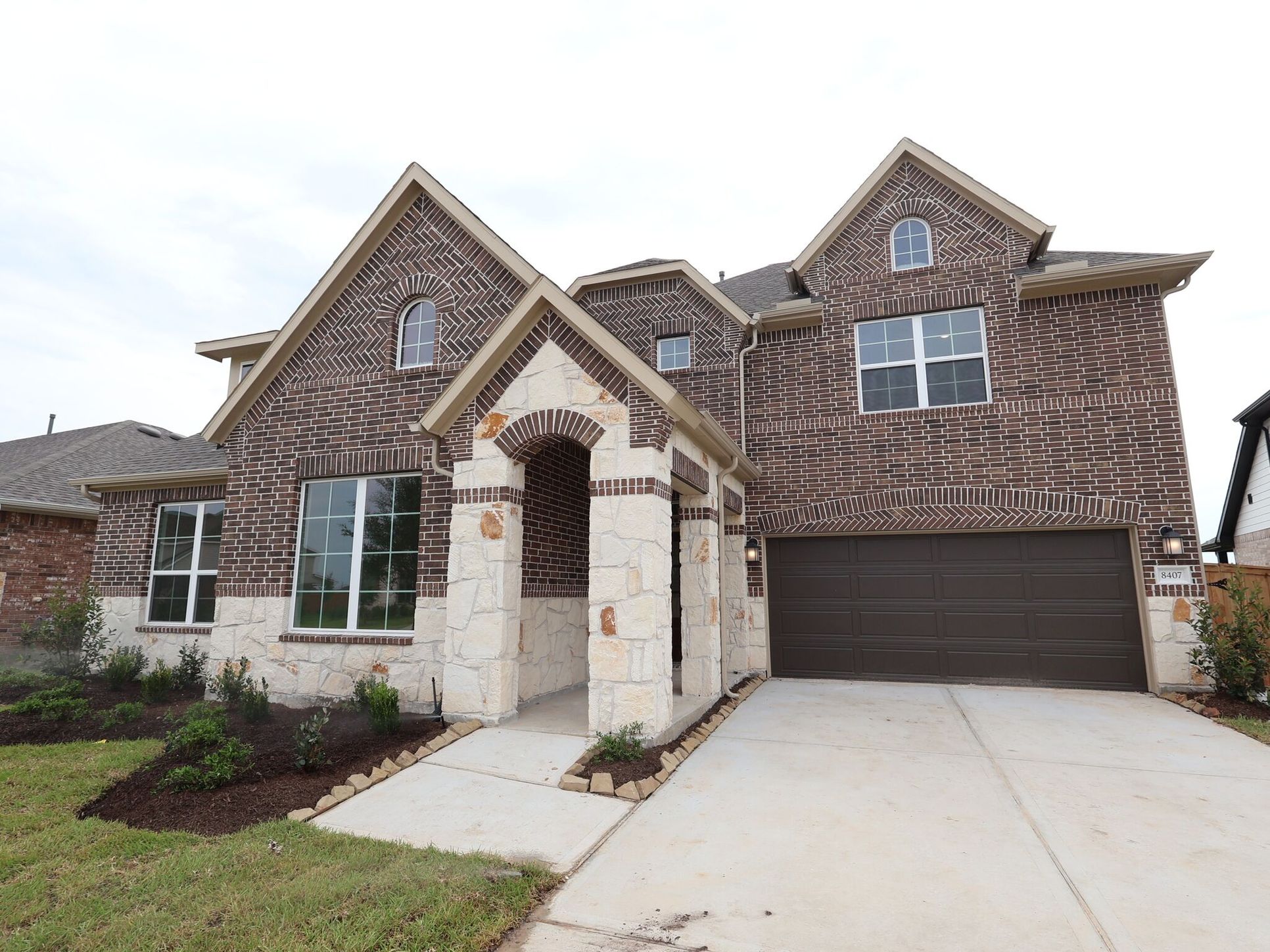 Front Exterior:Front Exterior