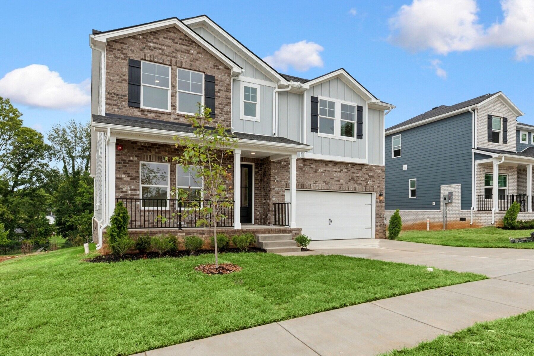 Front Exterior:Front Exterior