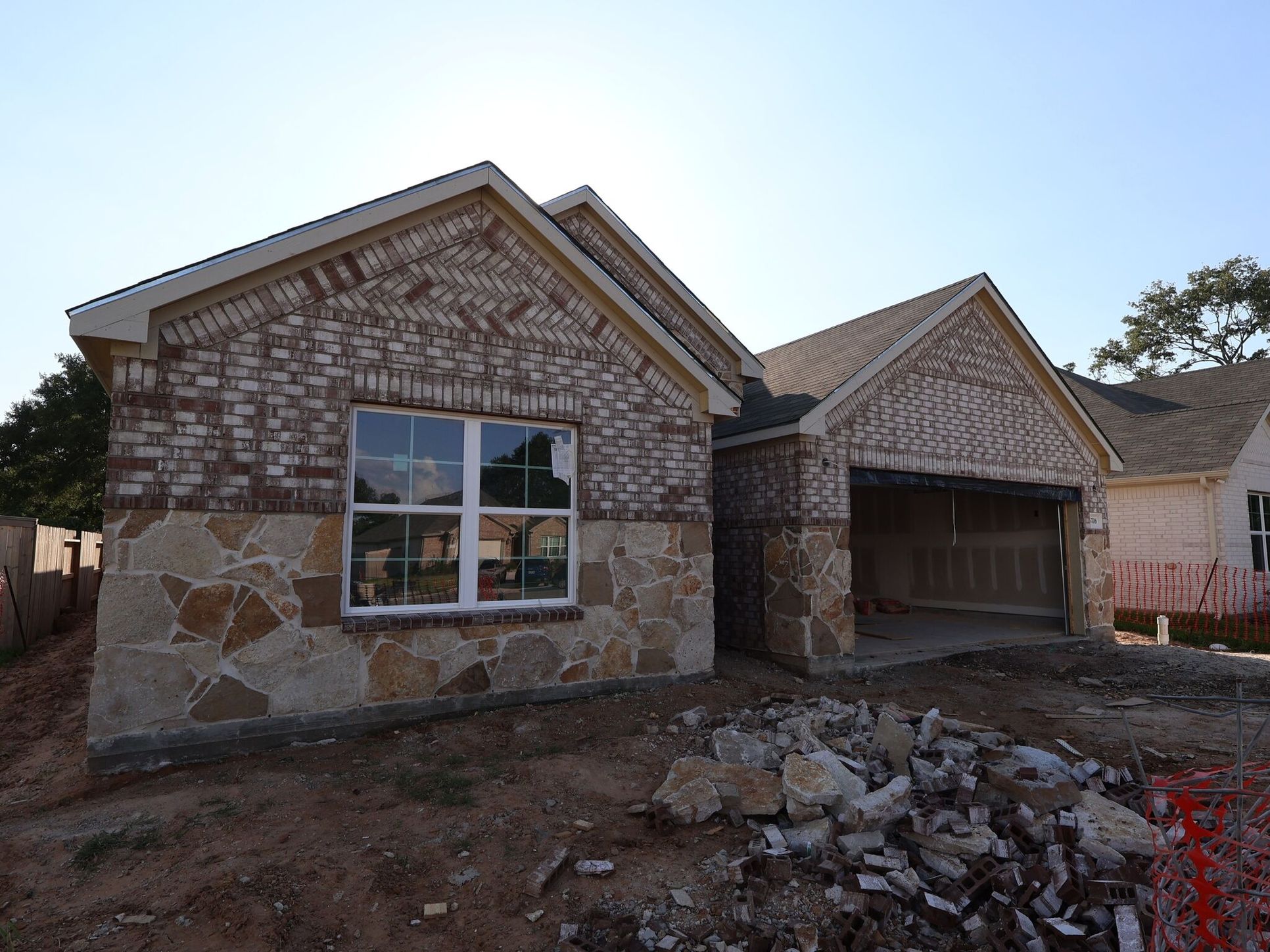 Exterior:Exterior