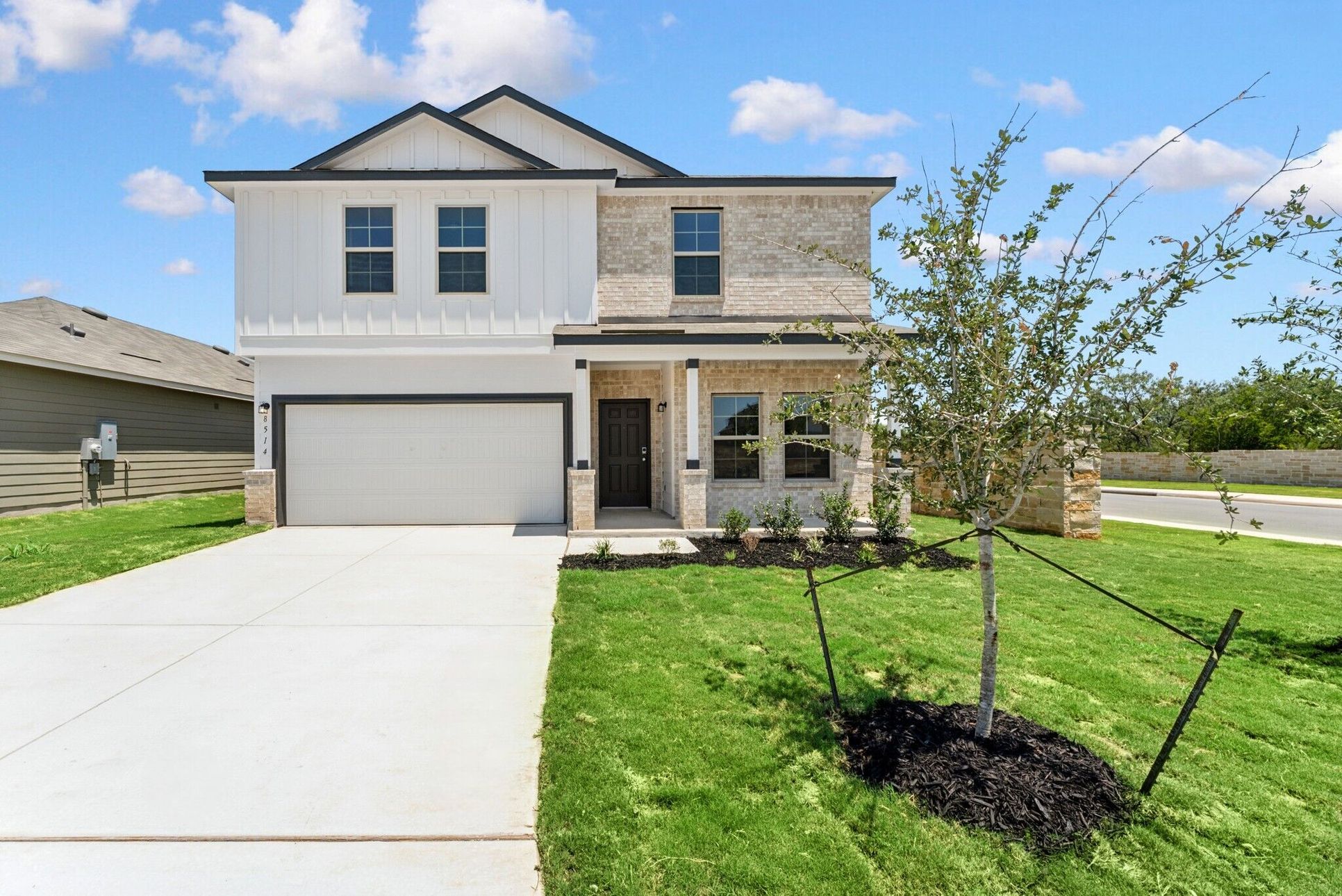 Front Exterior:Front Exterior