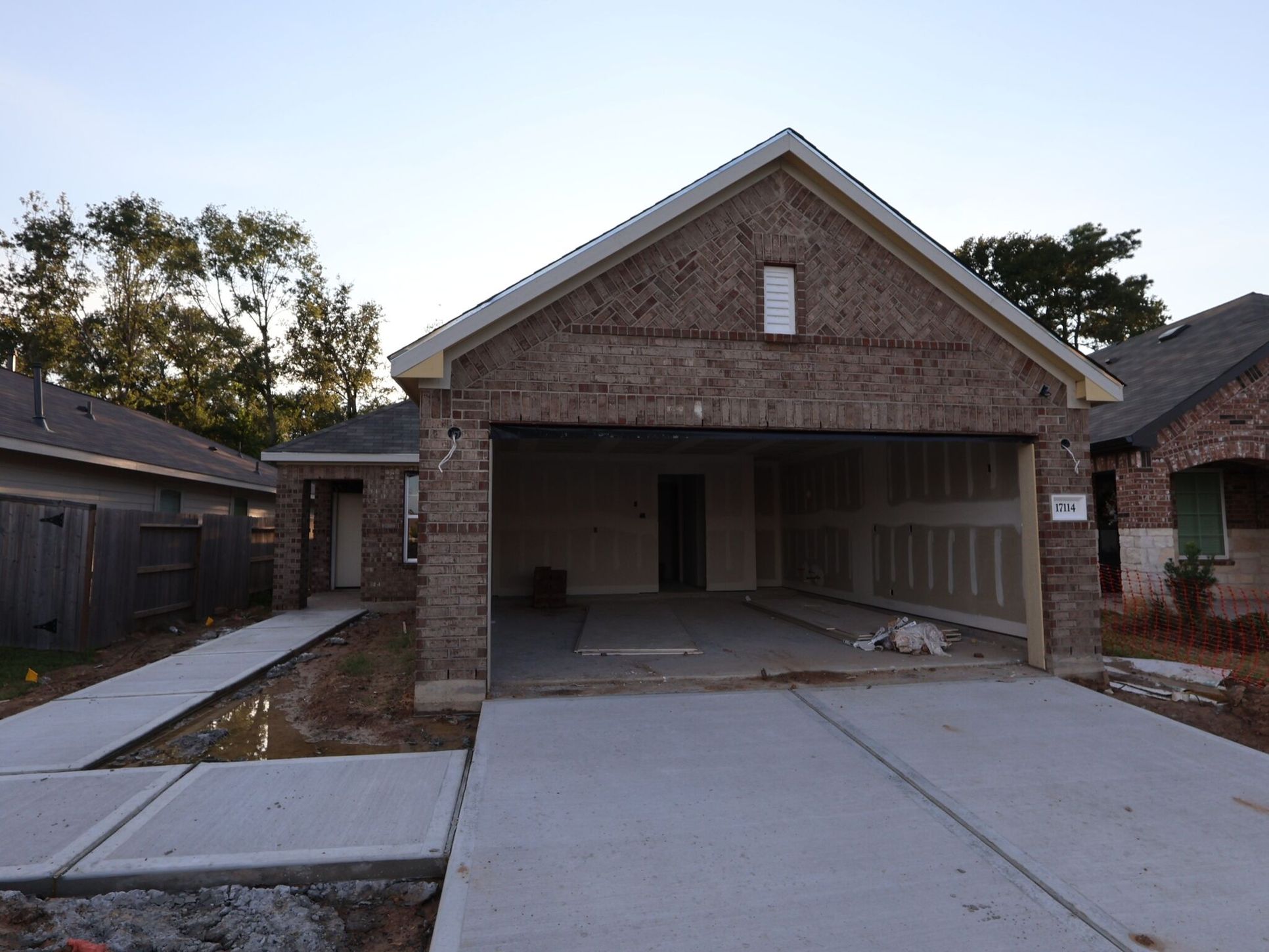Front Exterior:Front Exterior