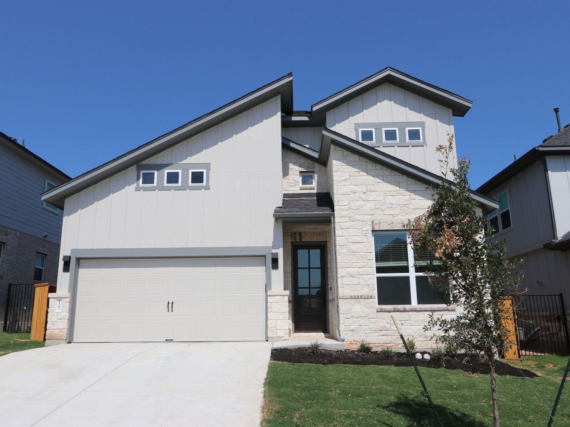 Exterior:Exterior