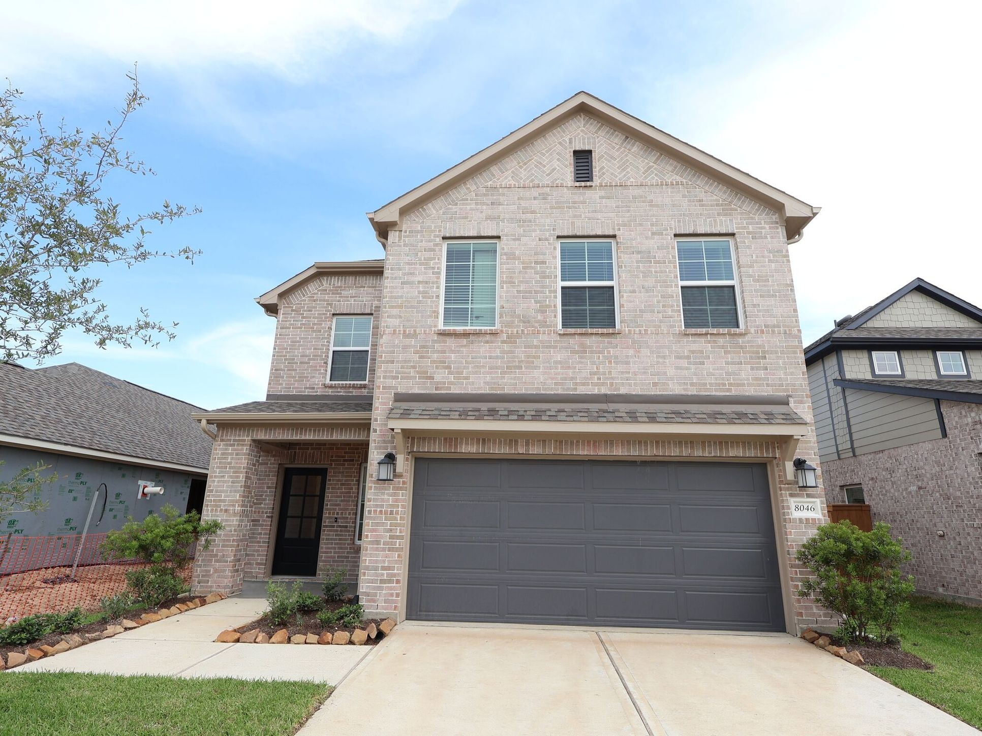 Front Exterior:Front Exterior