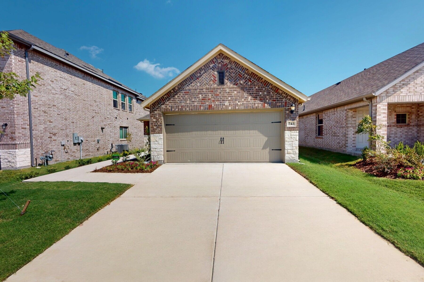Front Exterior:Front Exterior