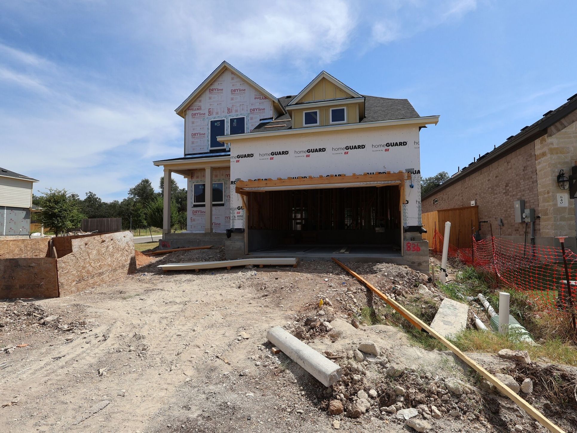 Front Exterior:Front Exterior