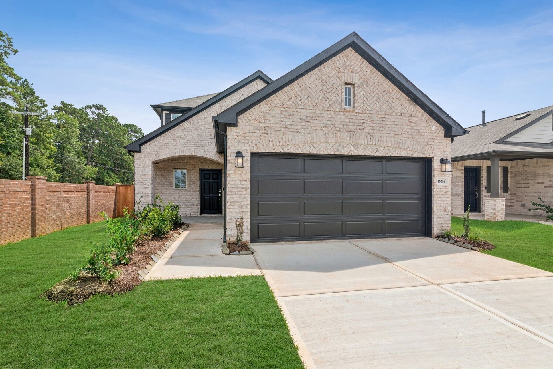 Front Exterior:Front Exterior