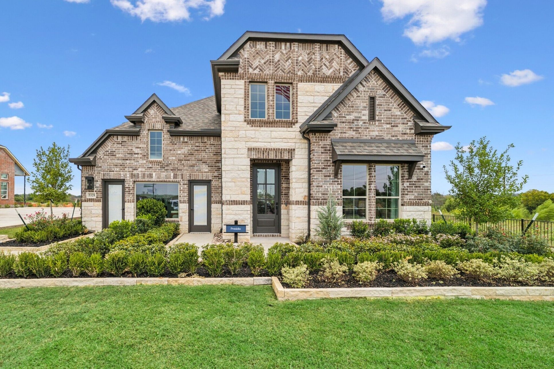 Front Exterior:Front Exterior