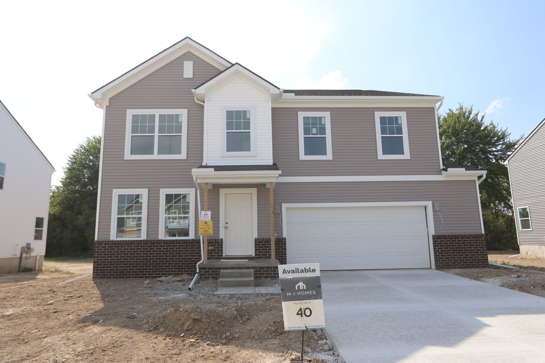 Front Exterior:Front Exterior