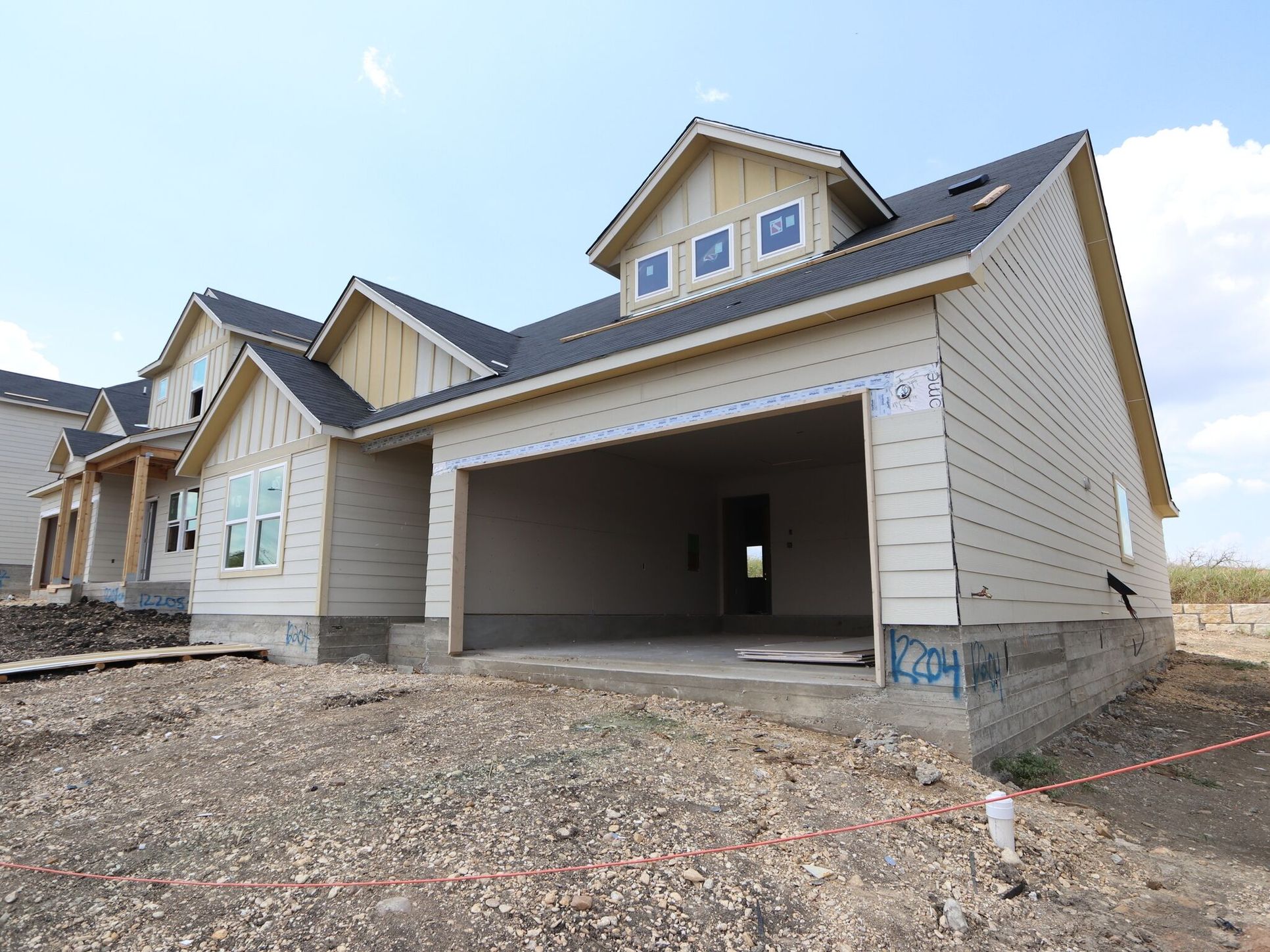 Side Exterior:Side Exterior