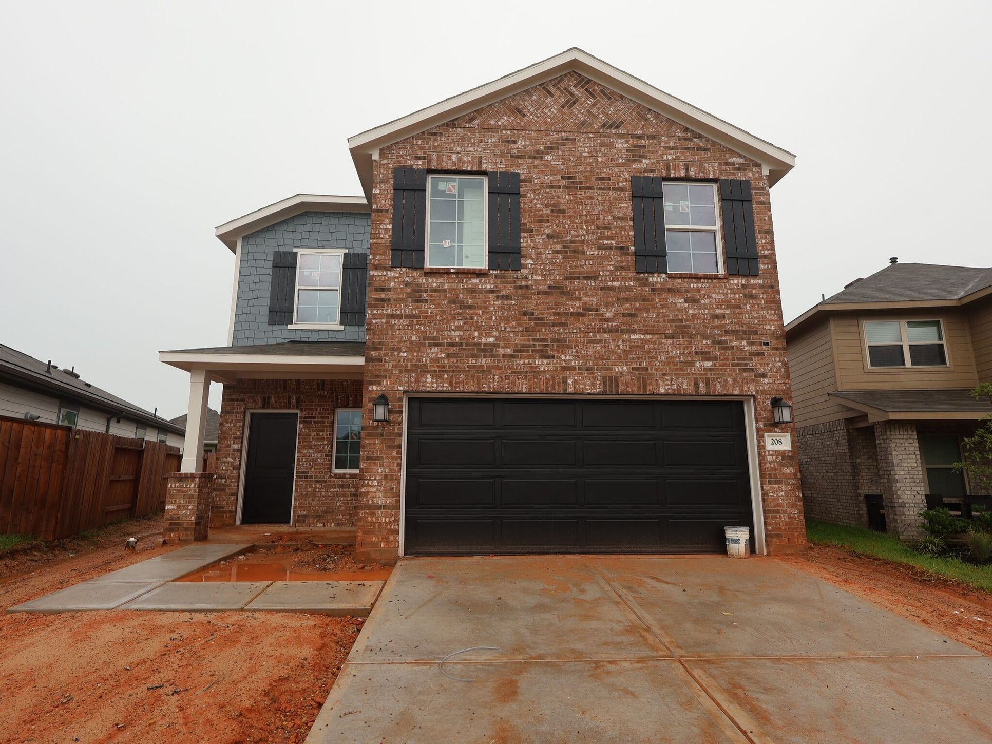 Front Exterior:Front Exterior
