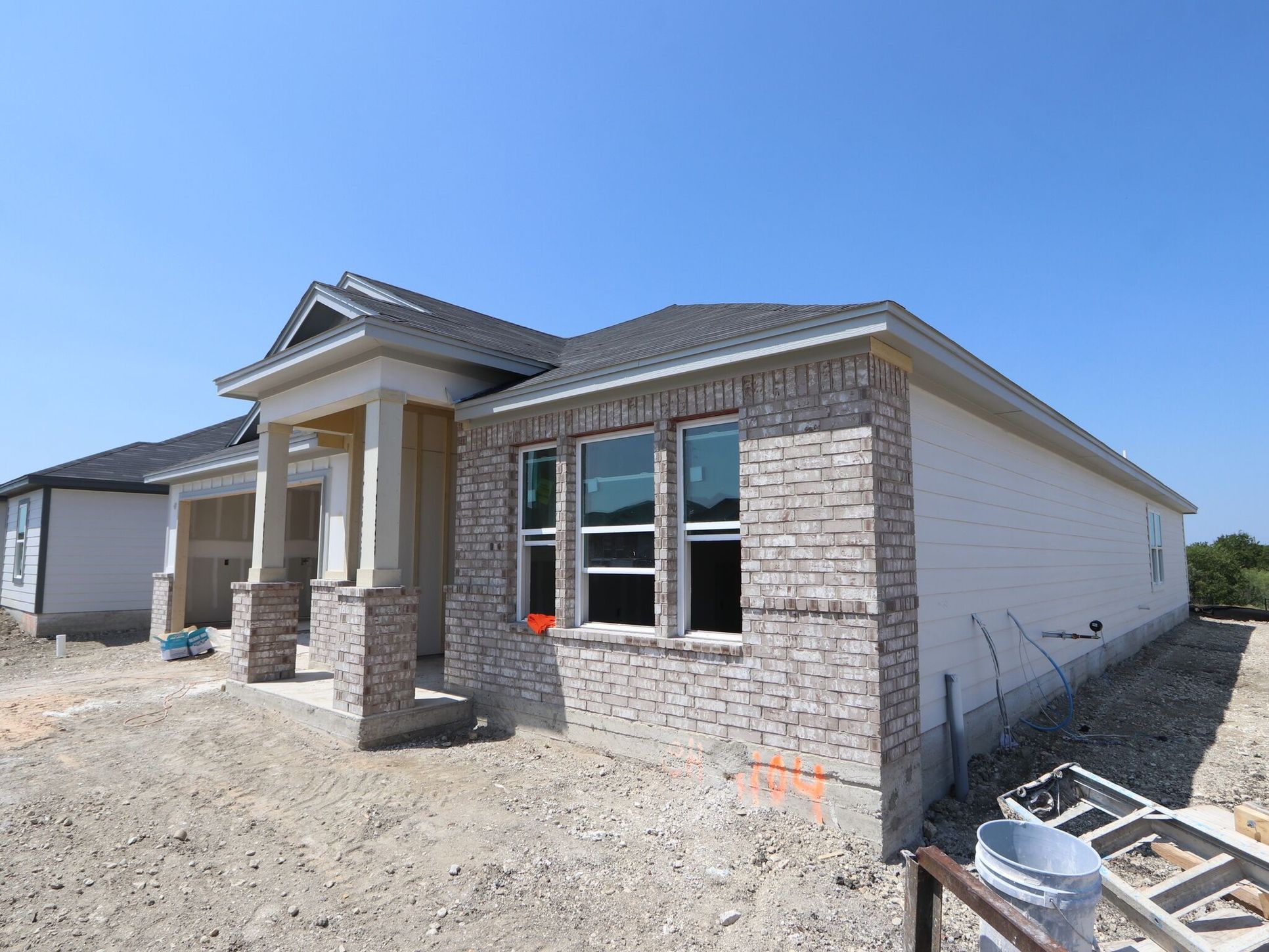 Side Exterior:Side Exterior