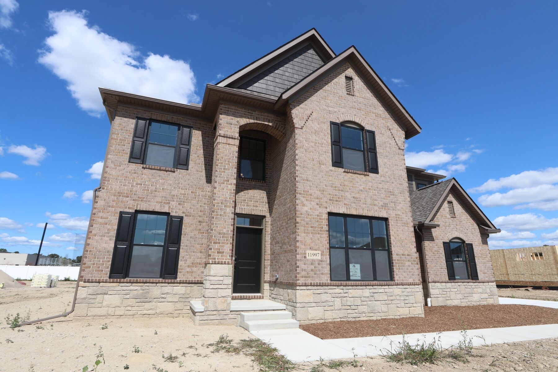 Front Exterior:Front Exterior