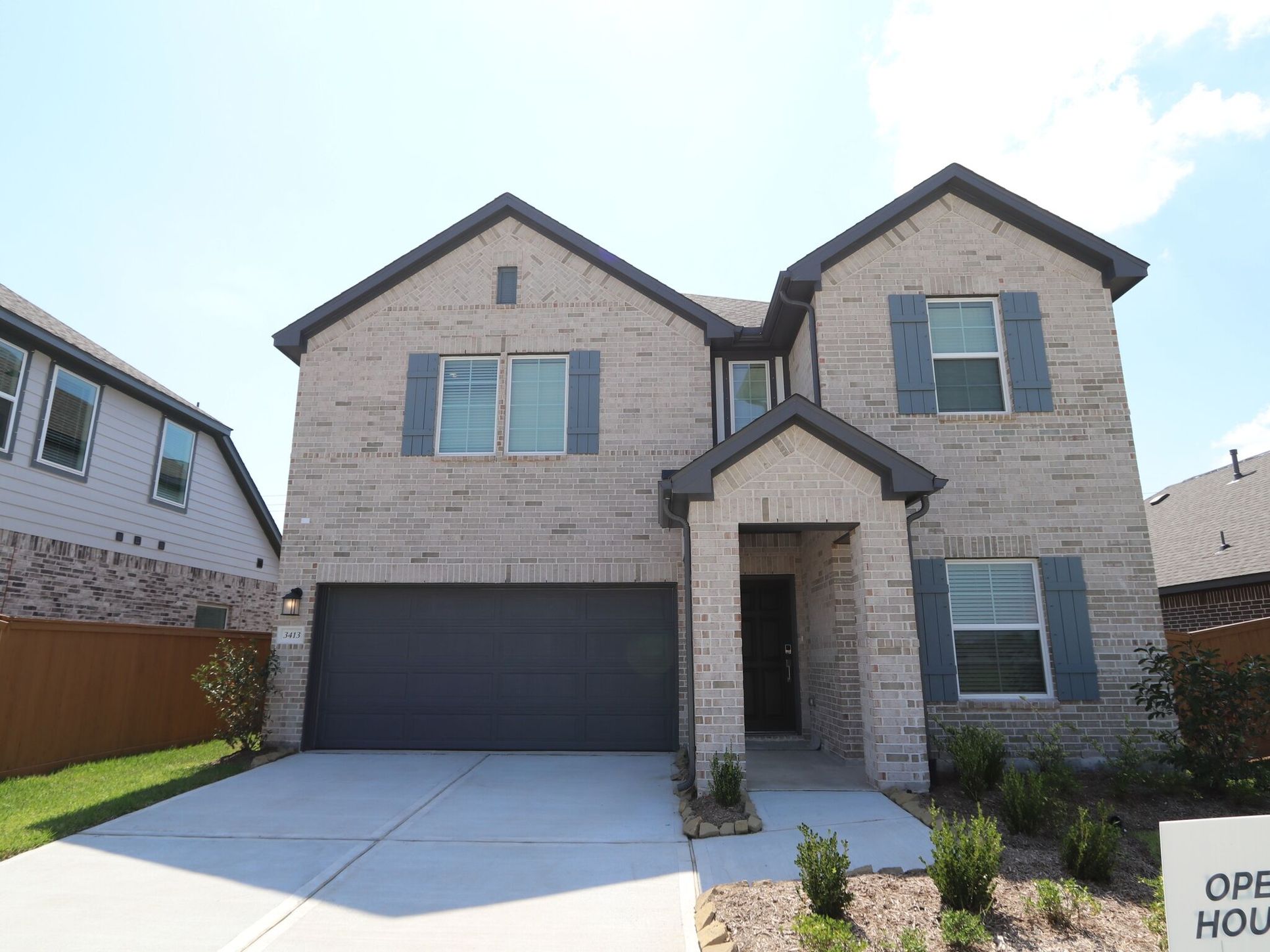 Front Exterior:Front Exterior