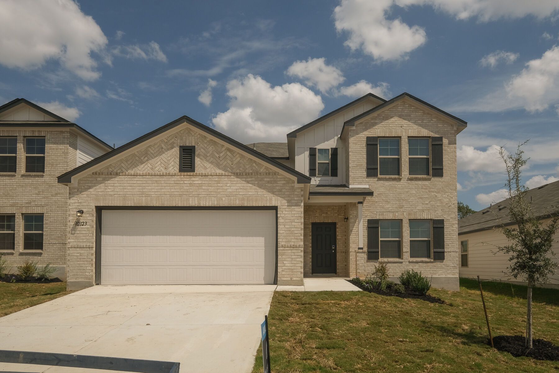 Front Exterior:Front Exterior